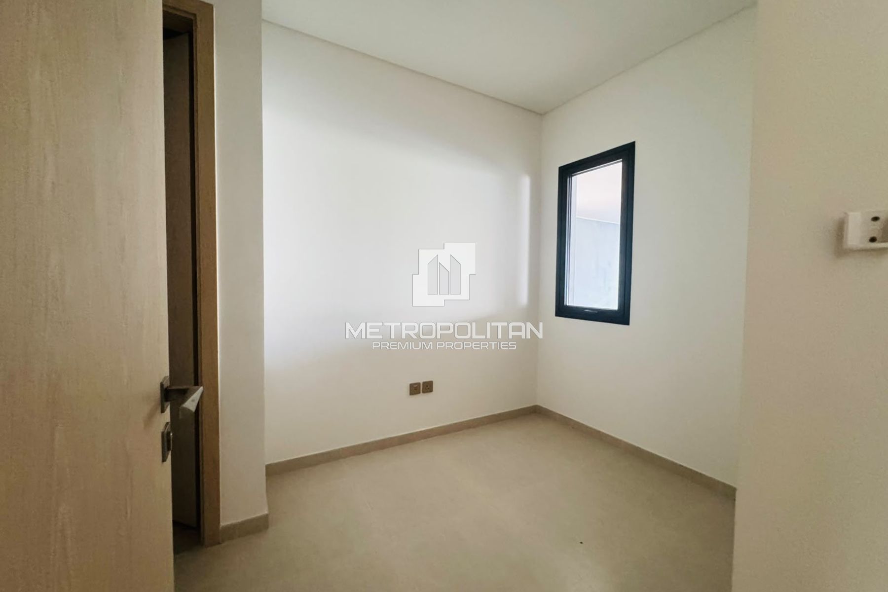 Large Corner Plot | Vacant | Motivated Seller