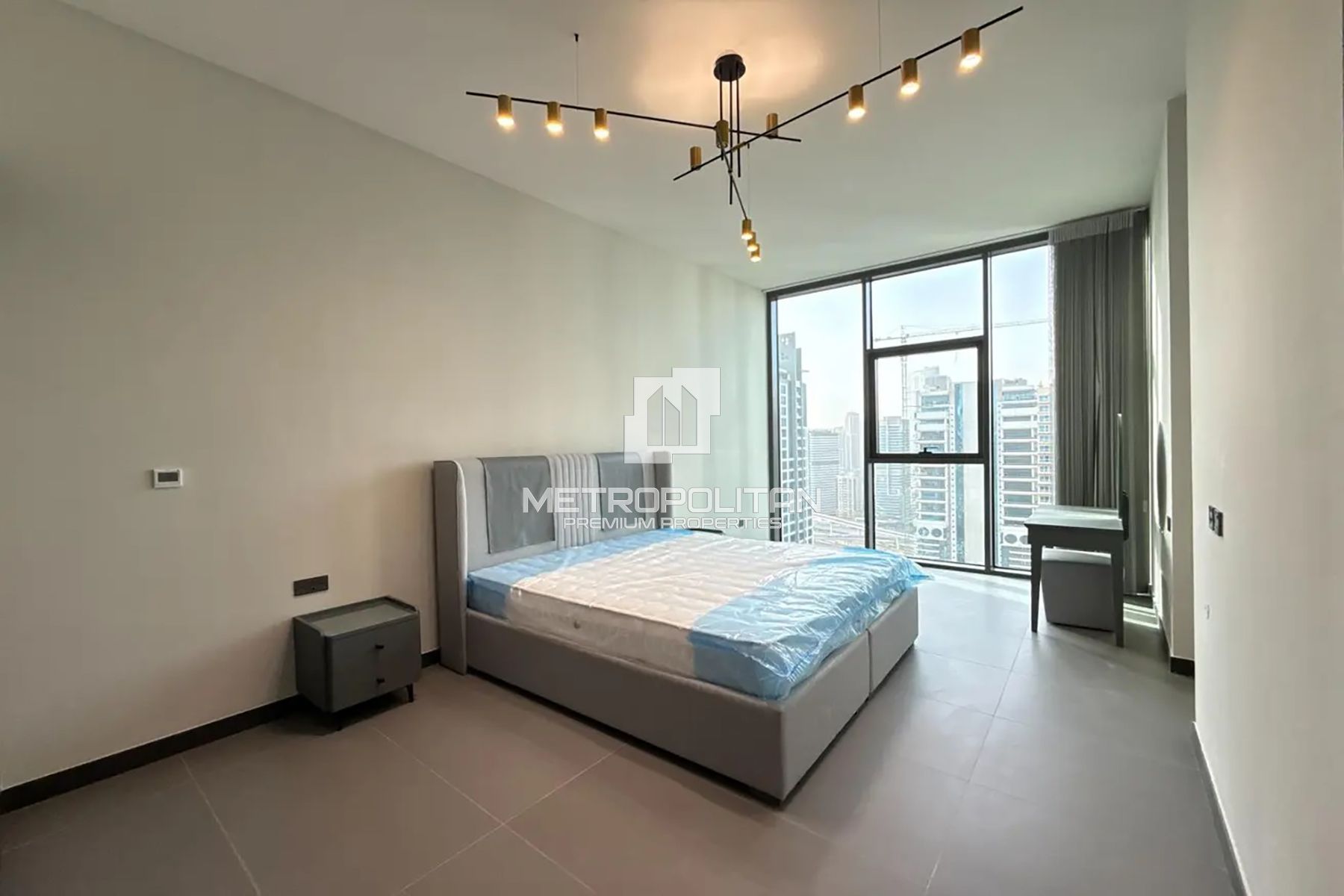 Exclusive Listing | New Building | Full Lake View