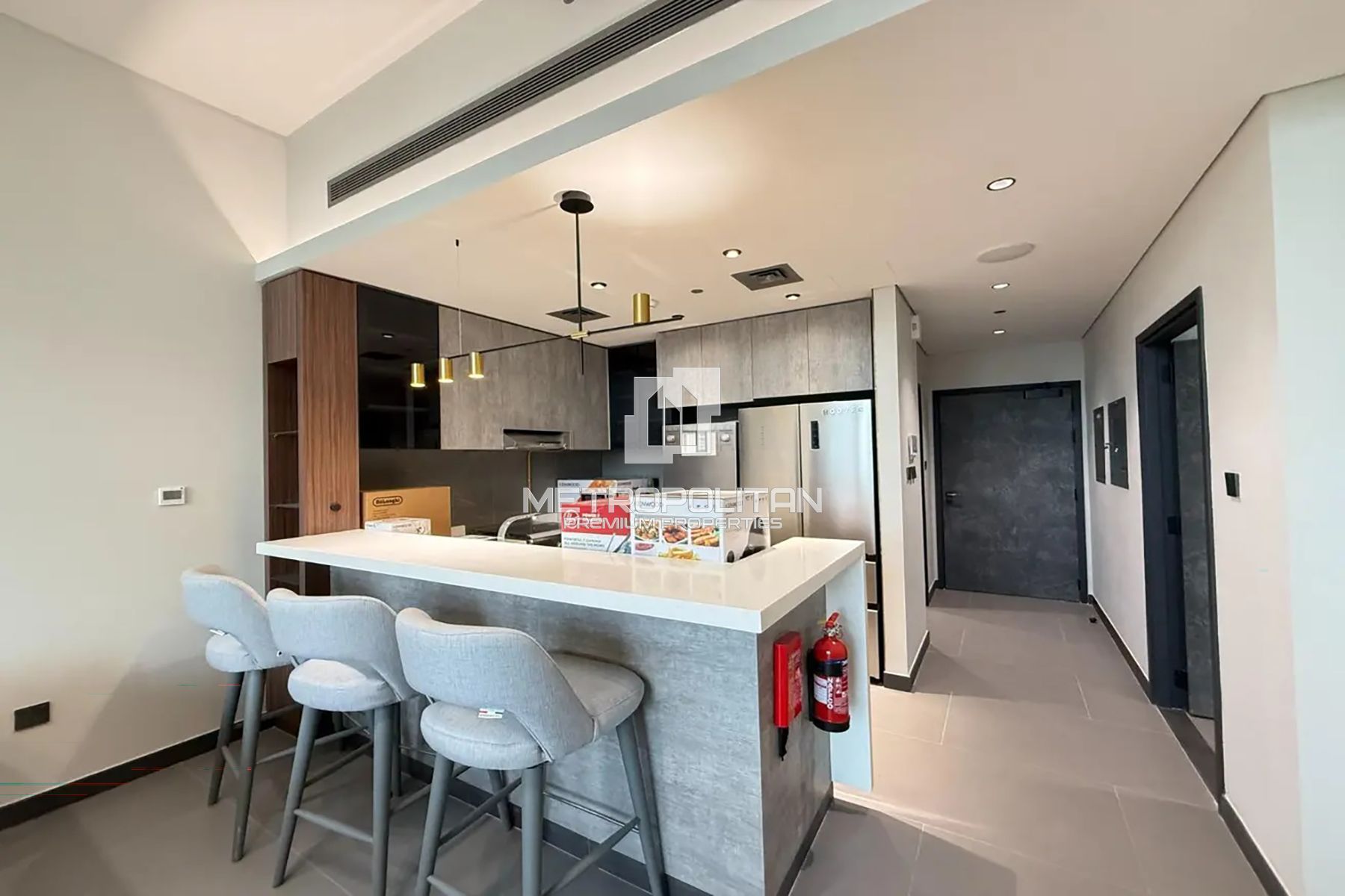 Exclusive Listing | New Building | Full Lake View