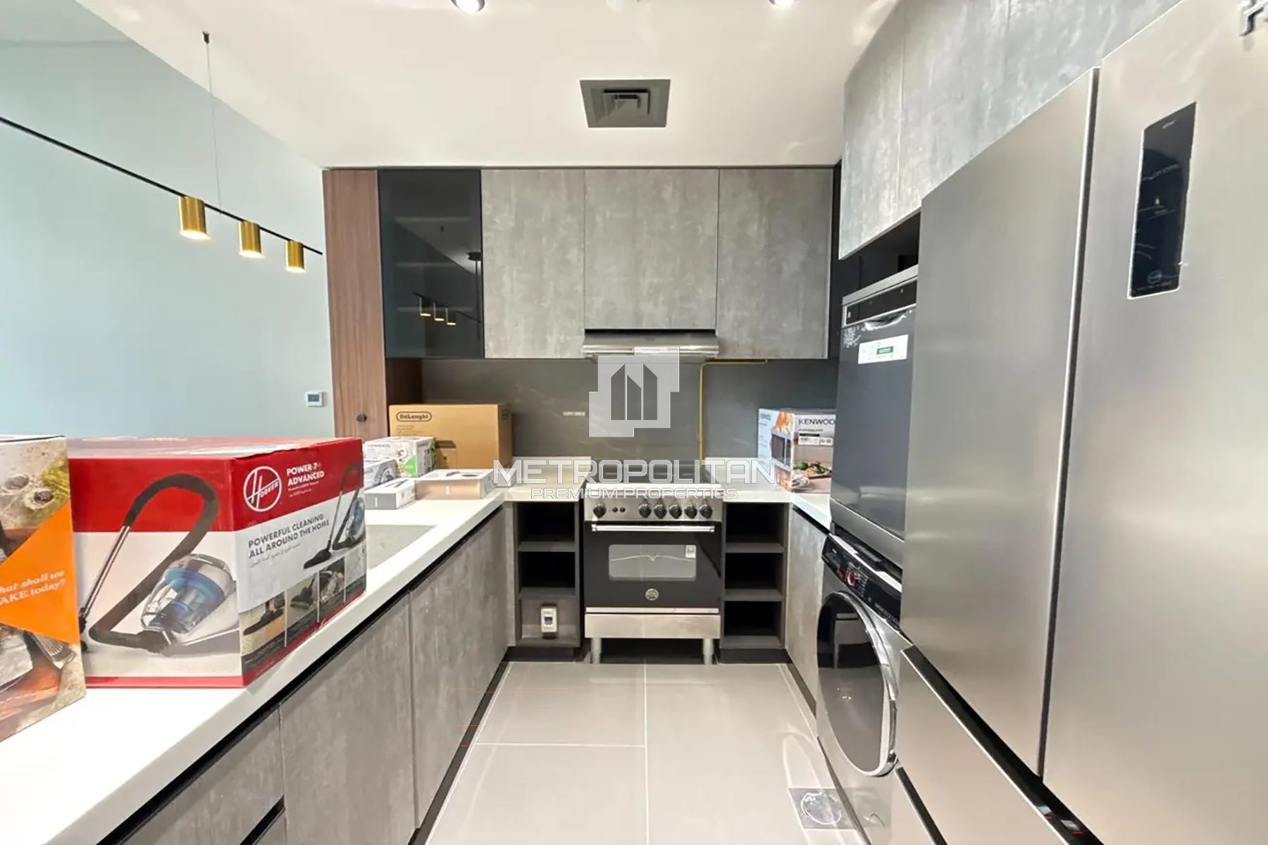 Exclusive Listing | New Building | Full Lake View