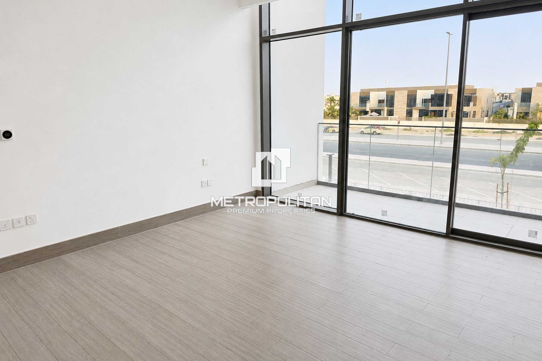 Super Massive Plot | G+2 + Elevator | Best Deal