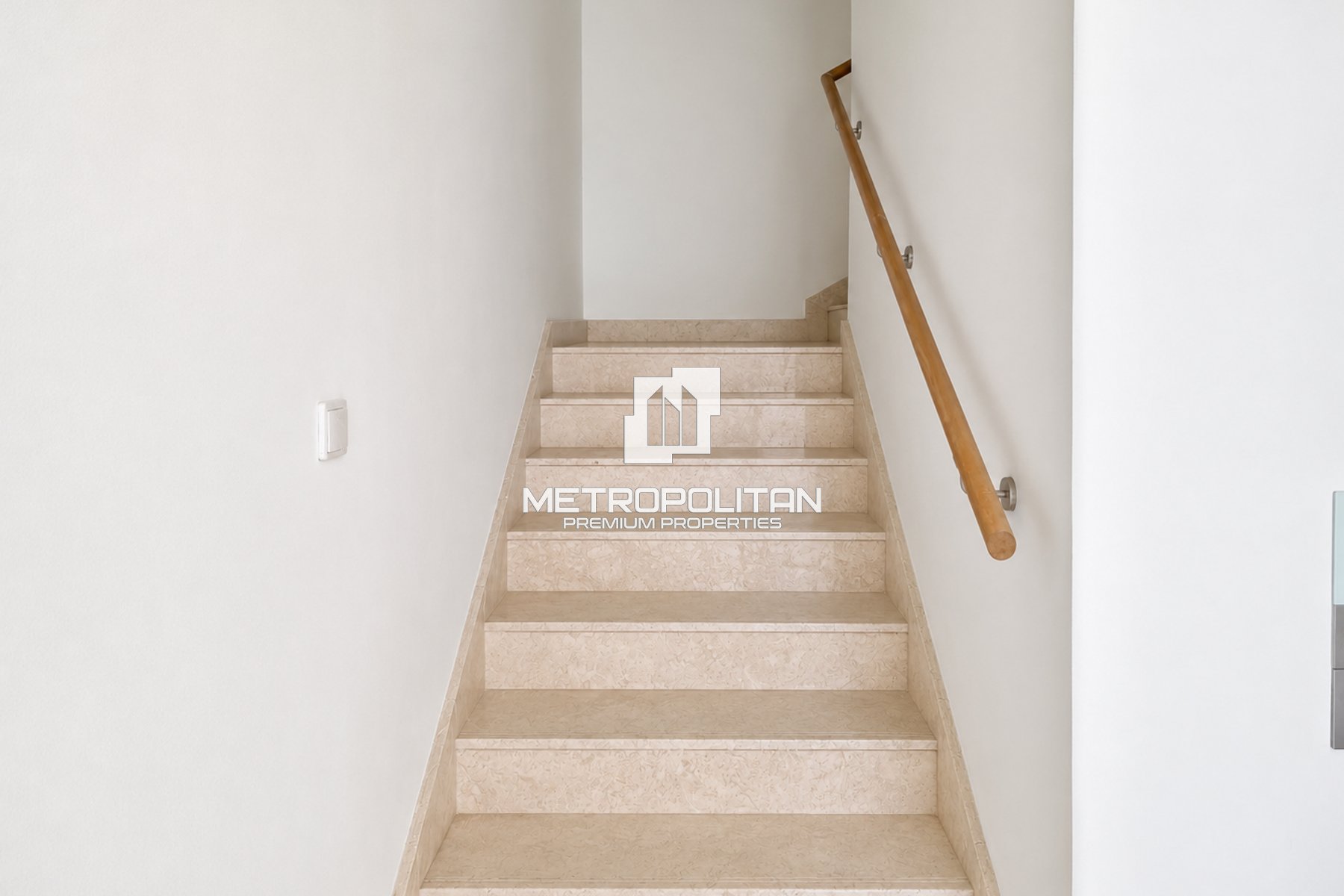 Super Massive Plot | G+2 + Elevator | Best Deal