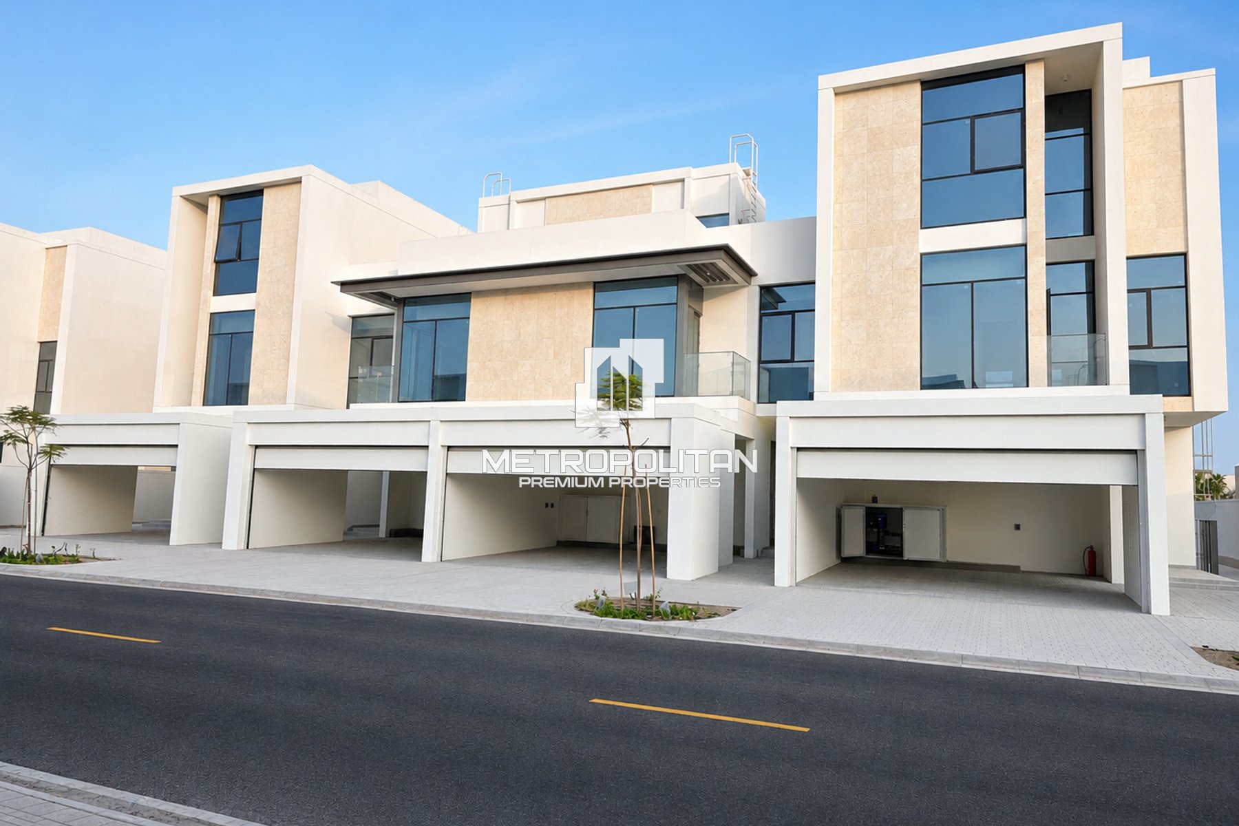 Super Massive Plot | G+2 + Elevator | Best Deal