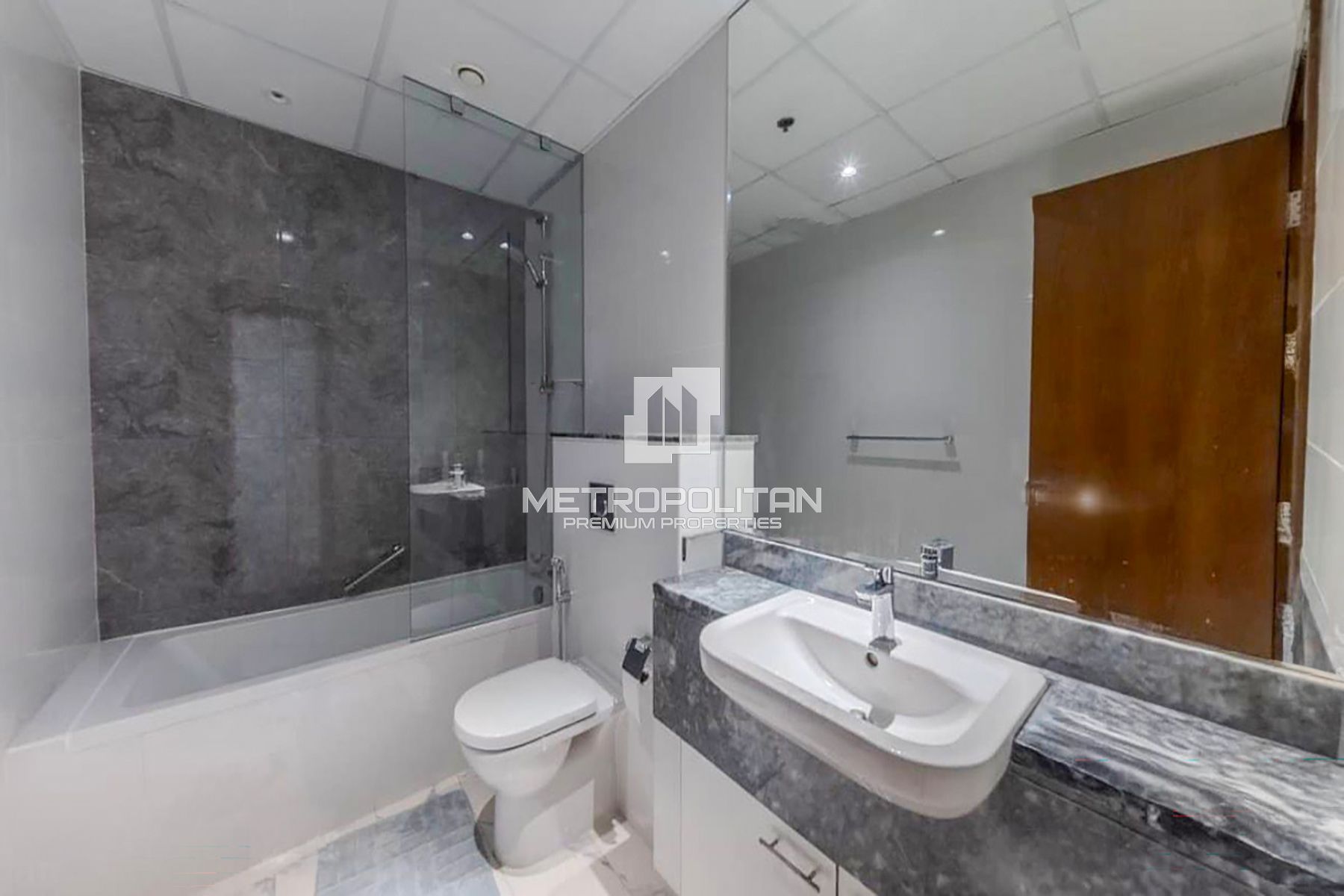 Elegant 3BR | High Floor | Stunning Views