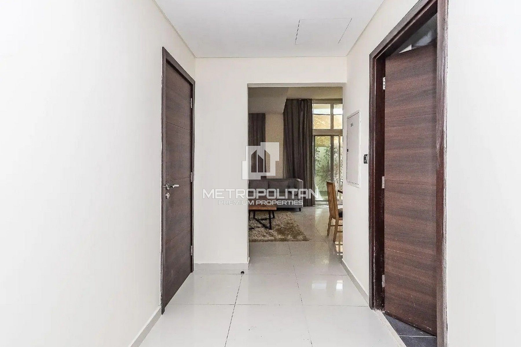 Spacious | End Corner | R2EE | Vacant On Transfer