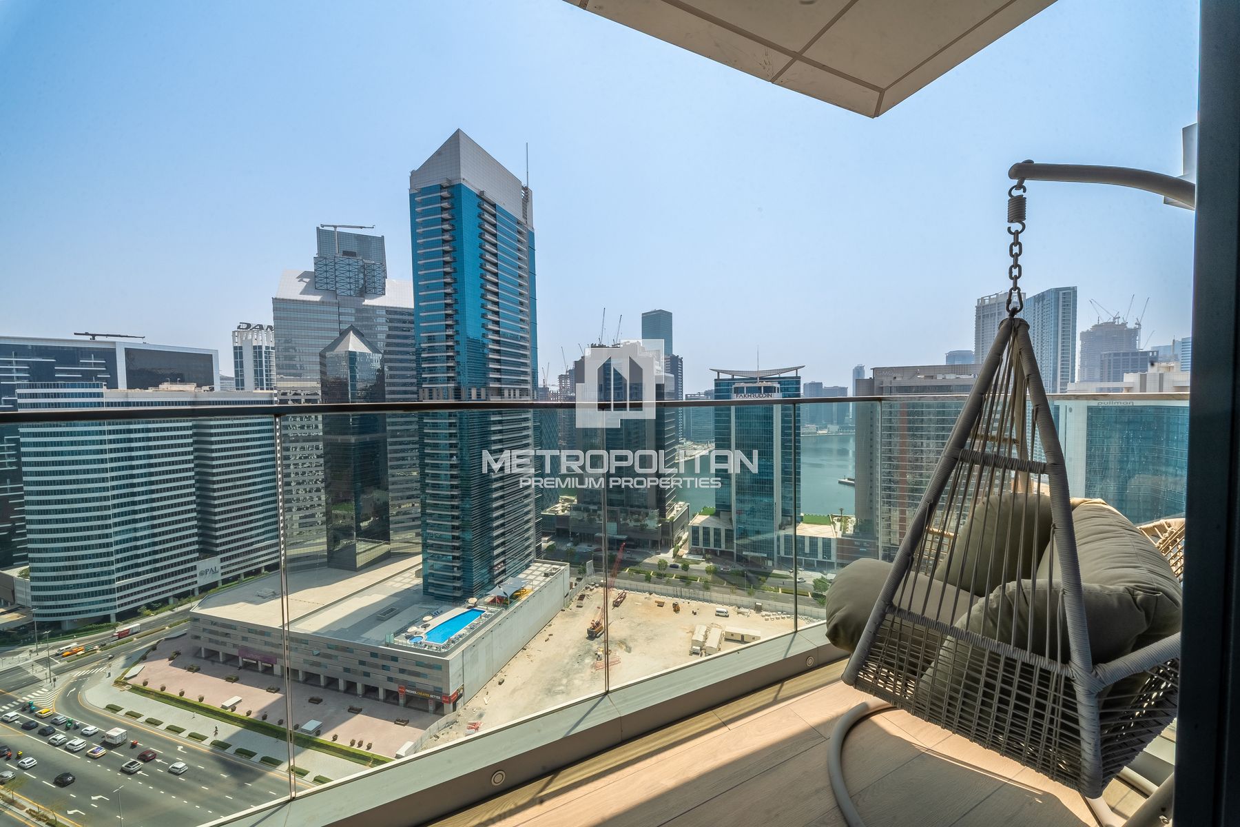 Luxury 2BR|Fully Upgraded and Furnished|Vacant