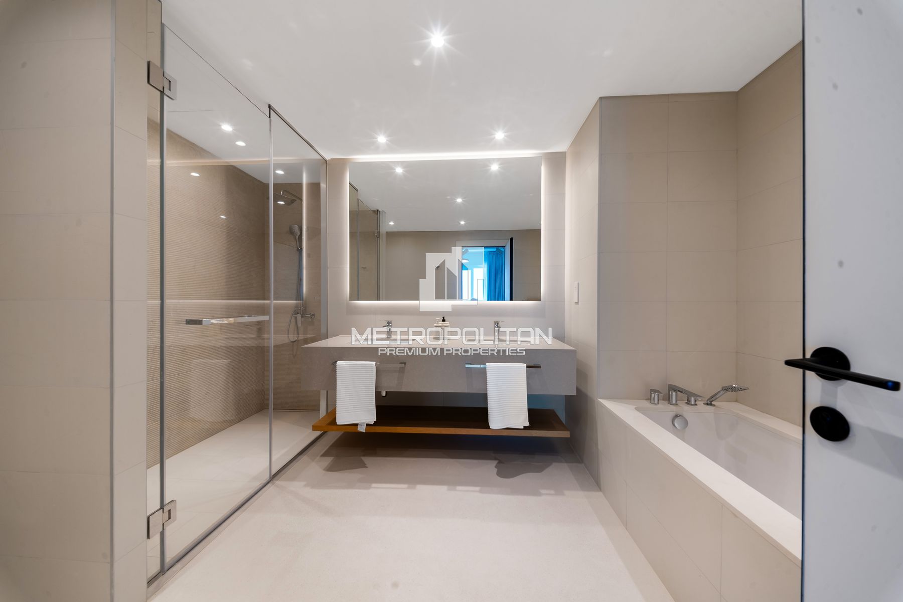 Elegant 4BR|Furnished| High Floor|Sea and Ain View