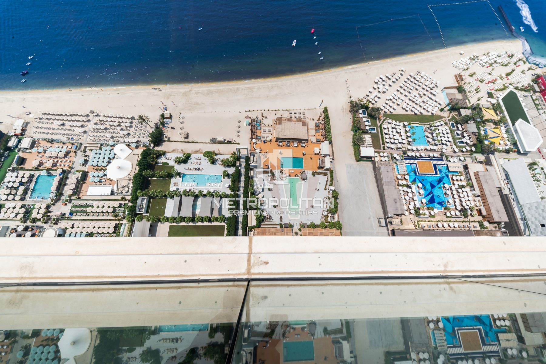 Elegant 4BR|Furnished| High Floor|Sea and Ain View