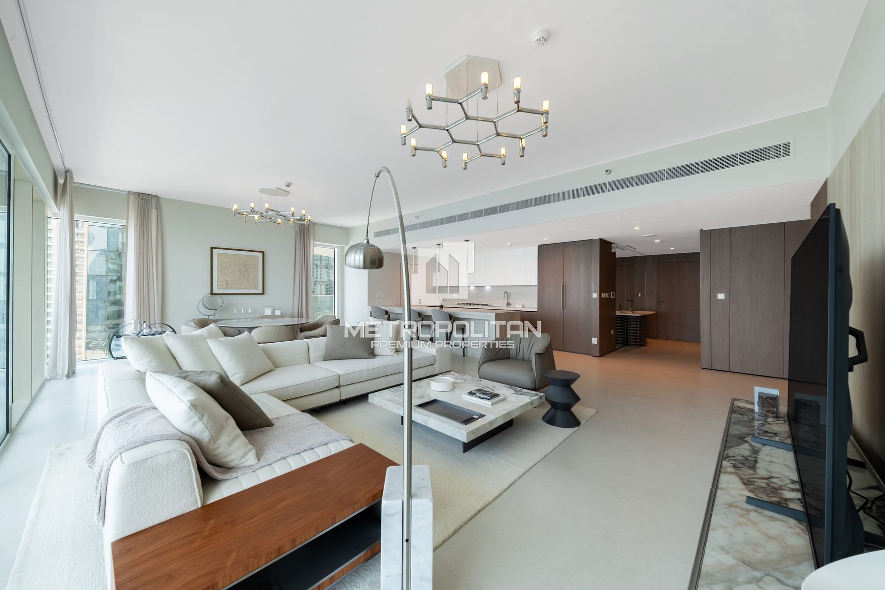 Elegant 4BR|Furnished| High Floor|Sea and Ain View
