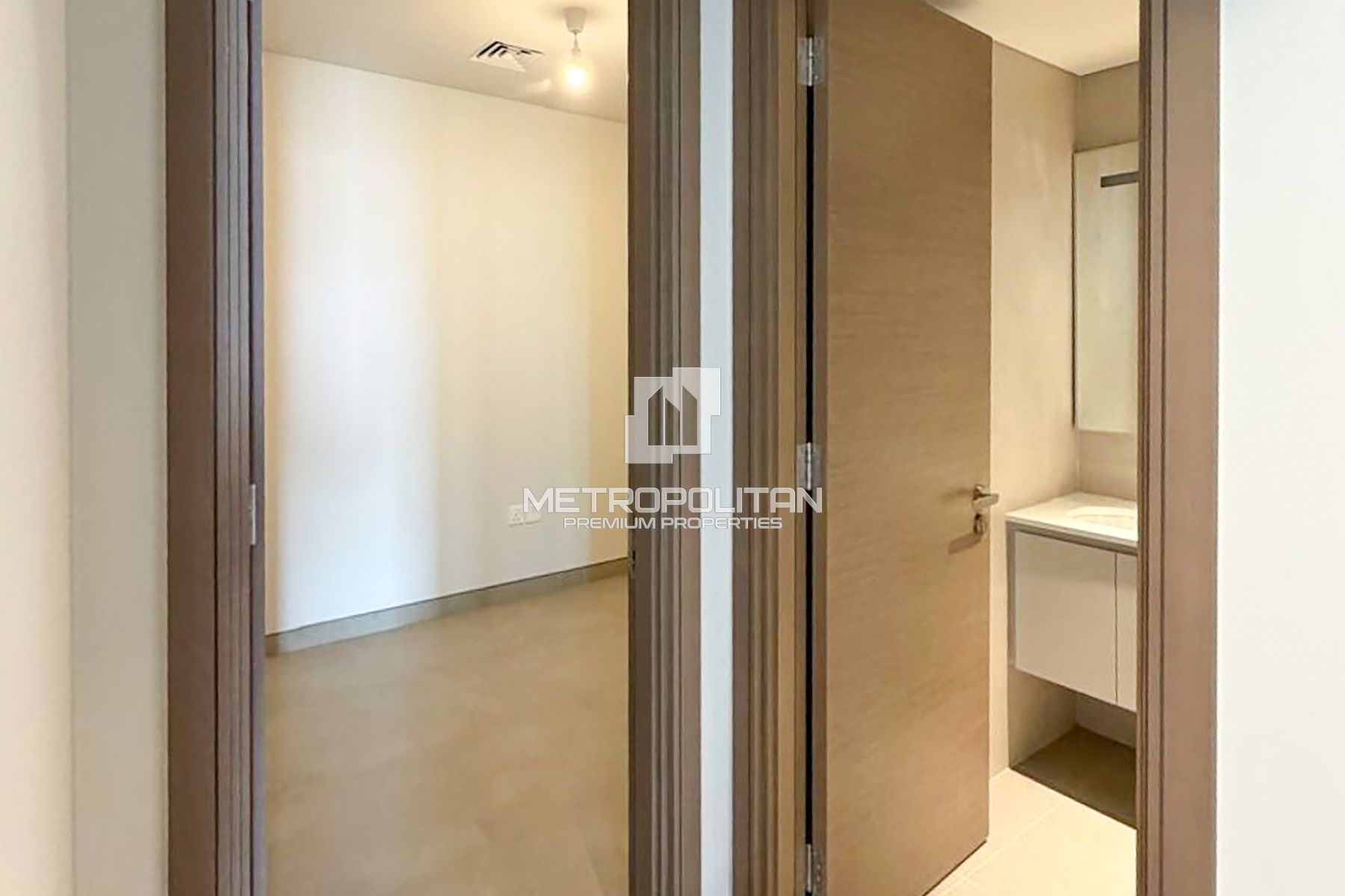 High Floor | Lagoon & Park Views | 1 Bed + Study