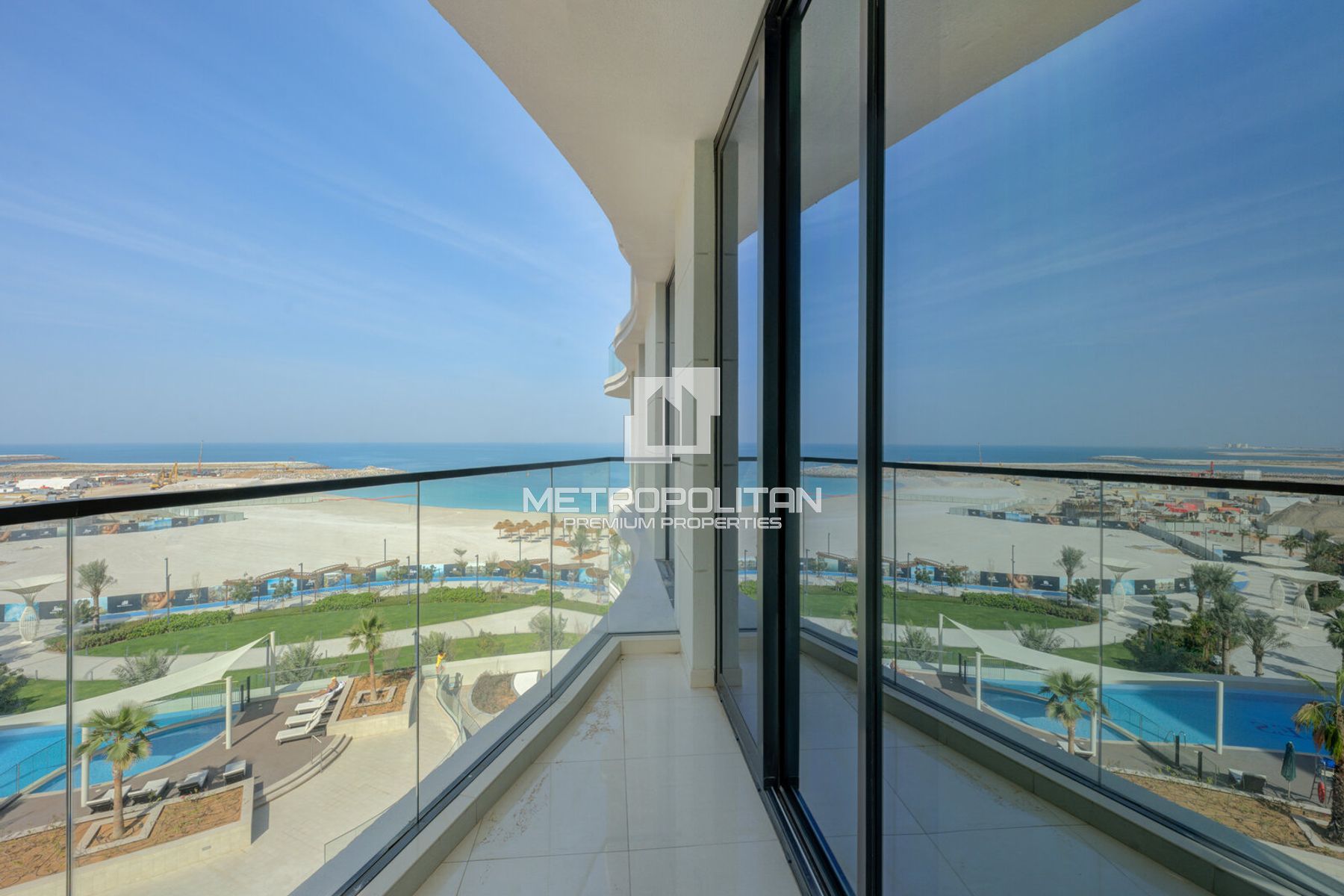 1BR in Central 1 W/Sea View | Hot Deal | Vacant