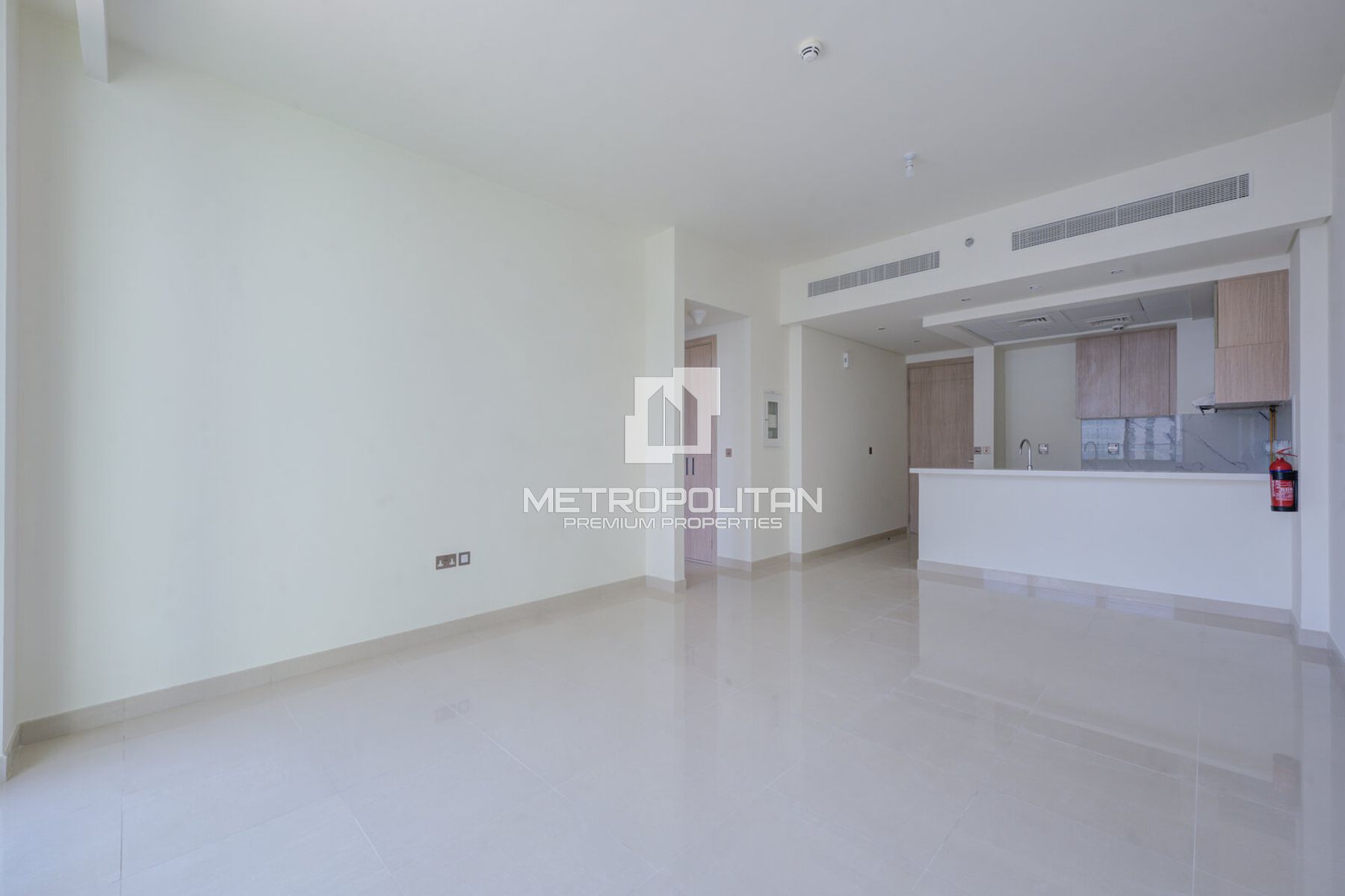 1BR in Central 1 W/Sea View | Hot Deal | Vacant