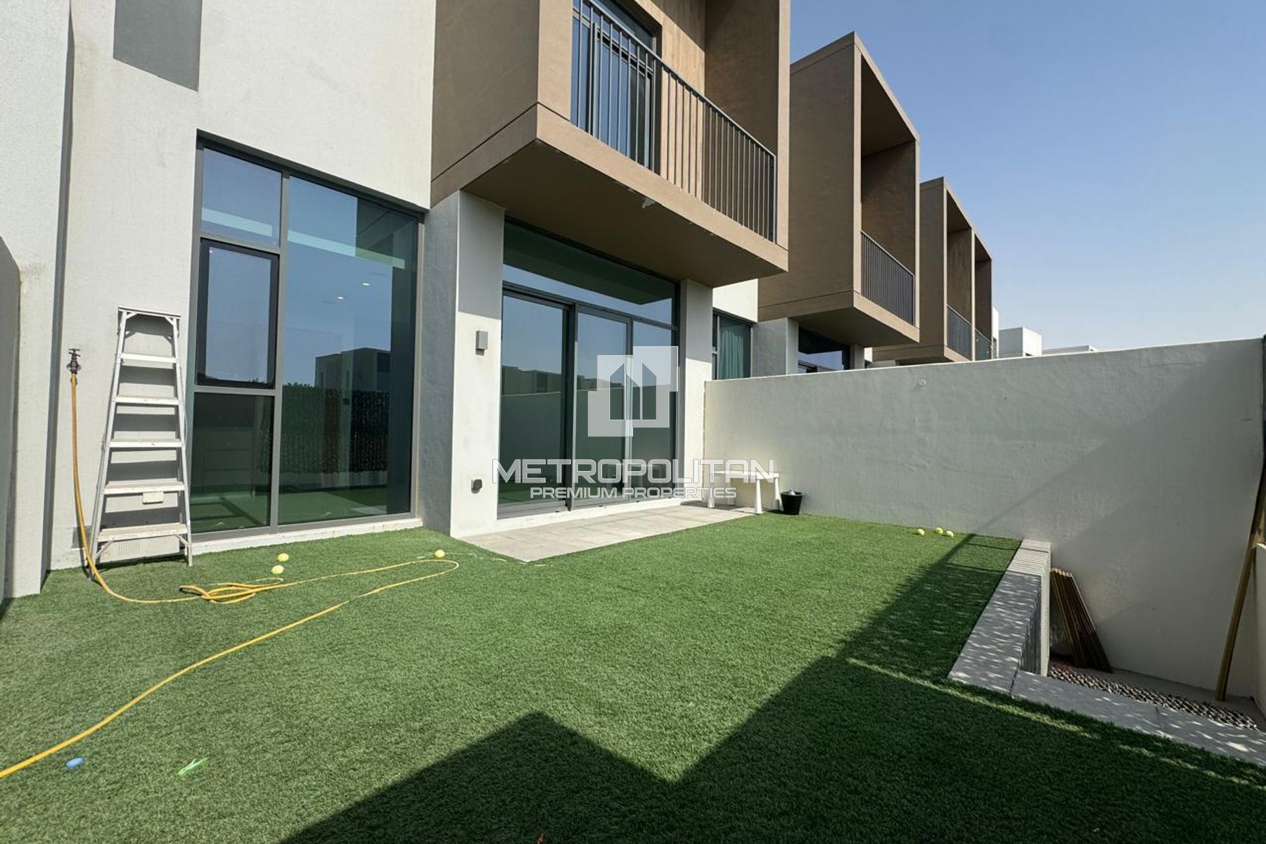 Single Row | Park Facing | Close to Amenities