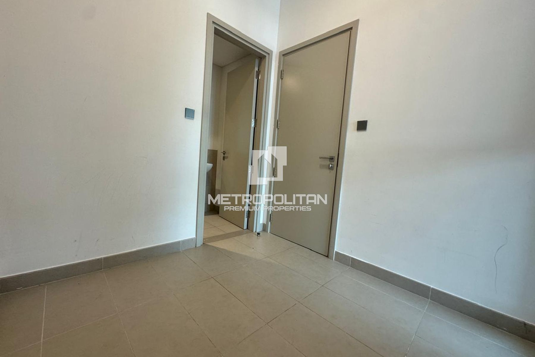 Single Row | Park Facing | Close to Amenities