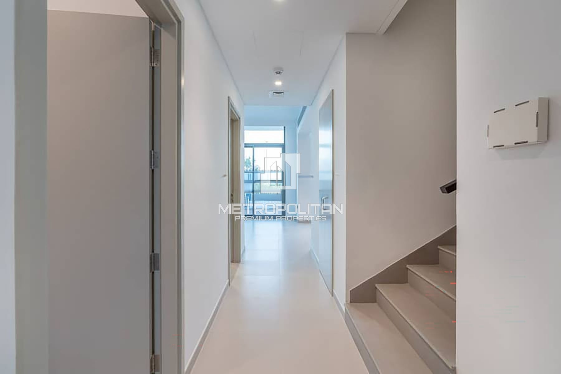Single Row | Park Facing | Close to Amenities
