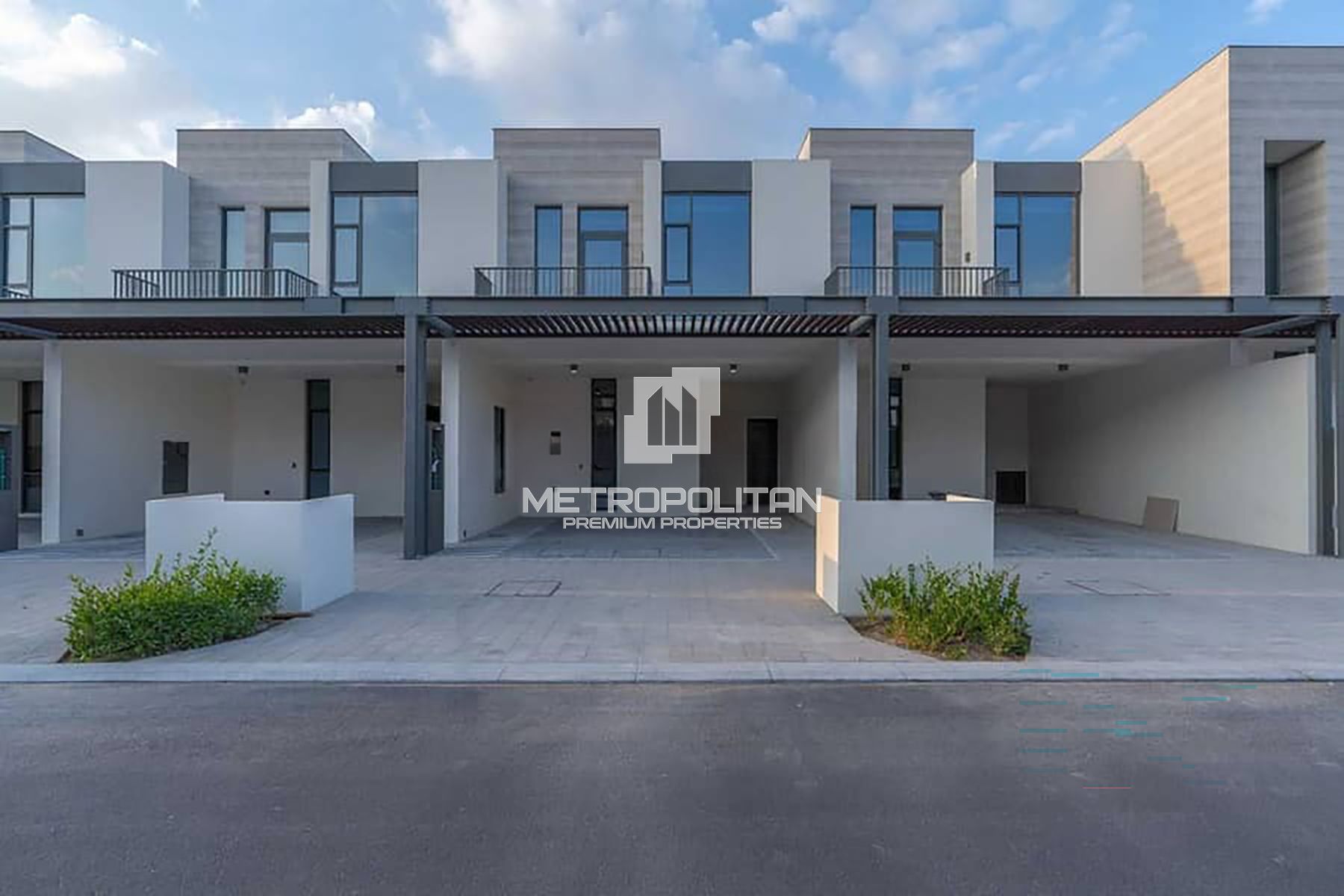 Single Row | Park Facing | Close to Amenities