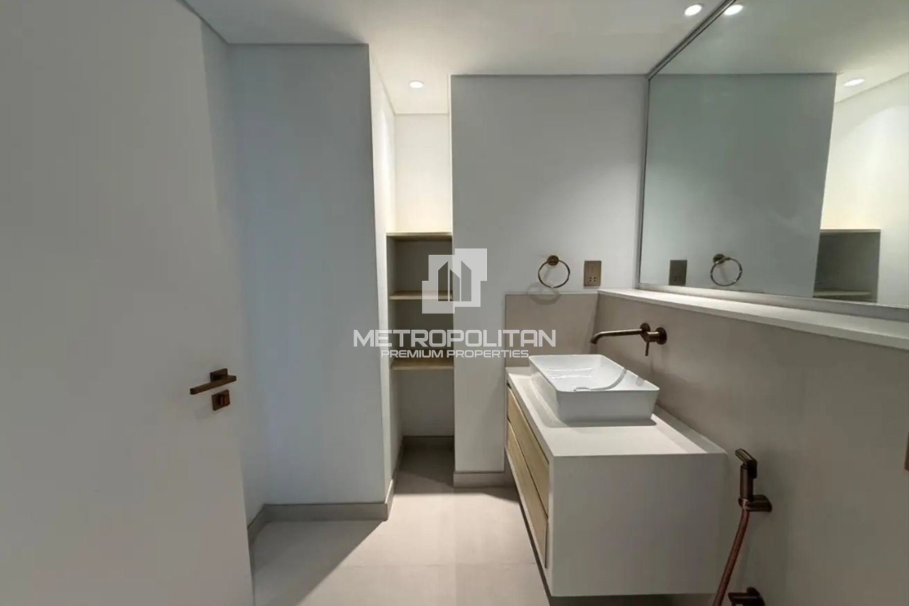 Premium & Modern Coastal Studio | Mina Al Arab