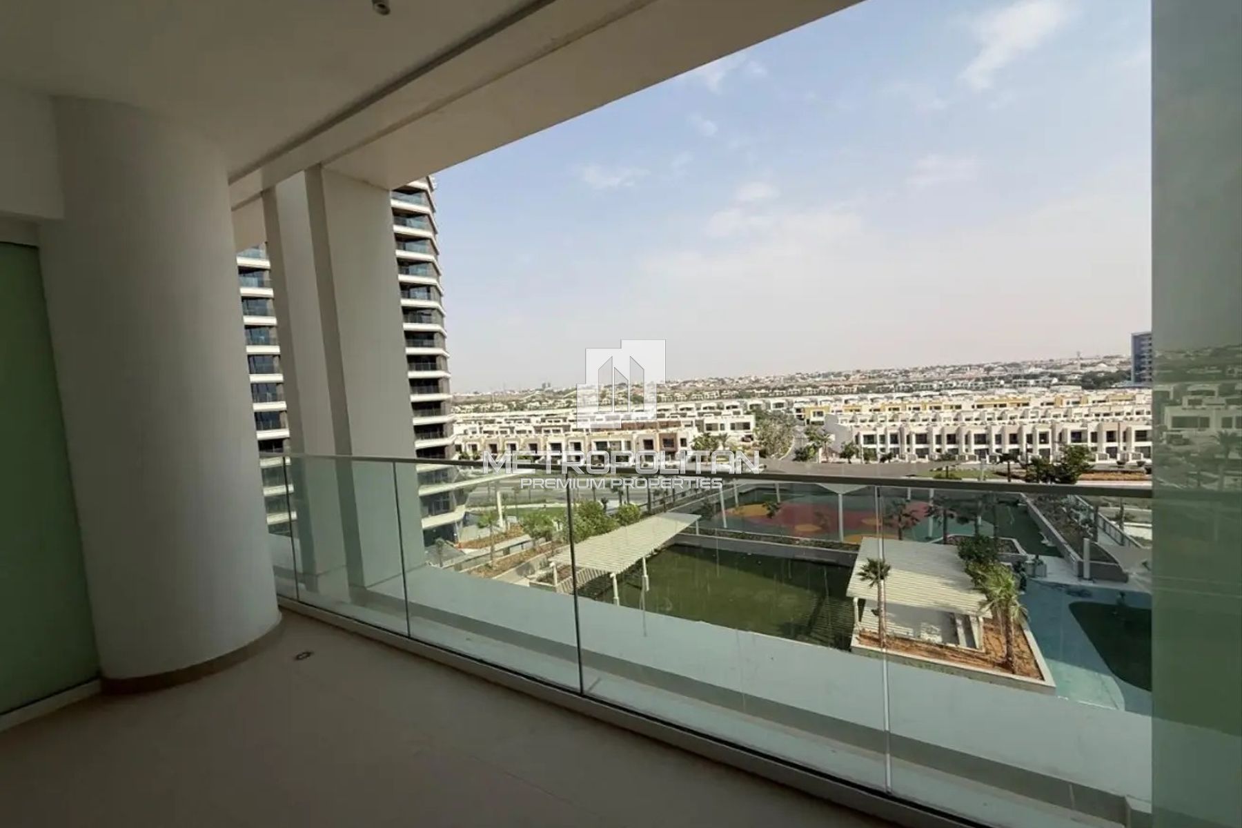 Premium & Modern Coastal Studio | Mina Al Arab