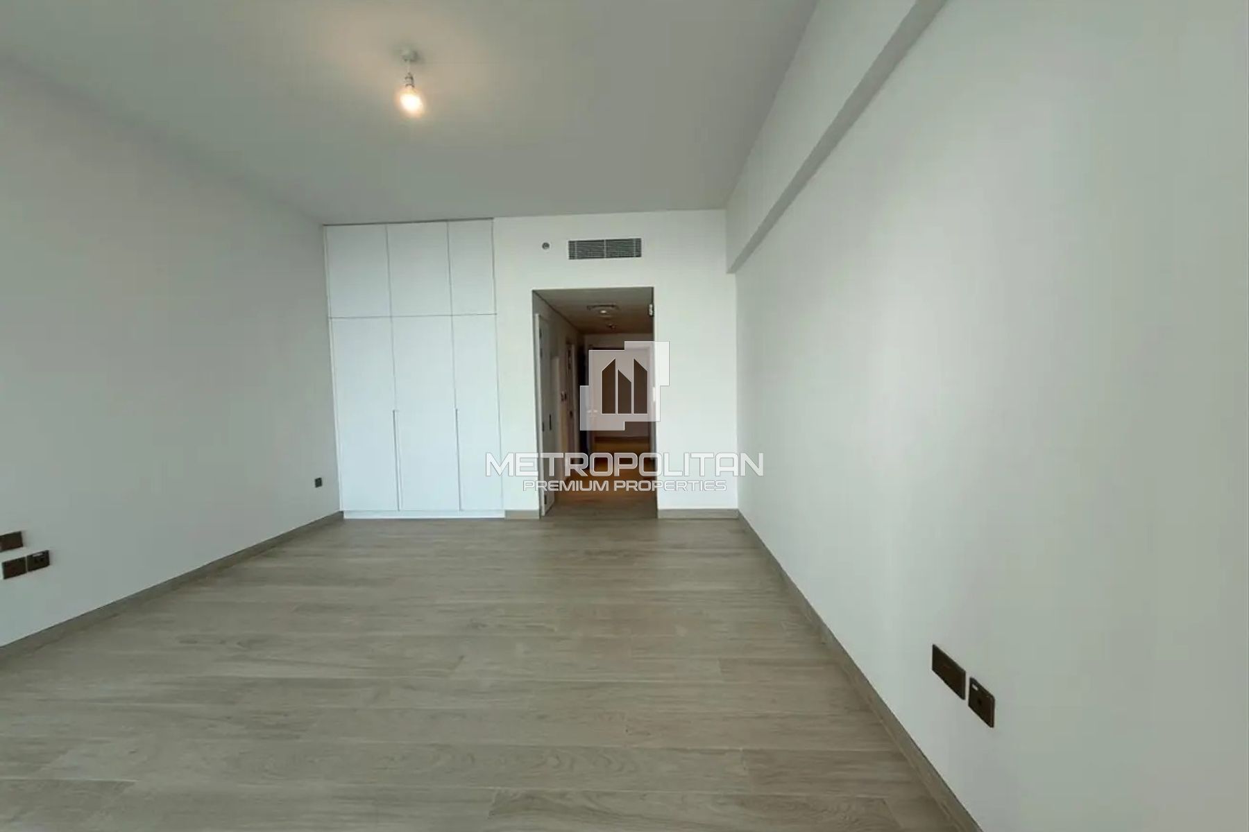 Premium & Modern Coastal Studio | Mina Al Arab