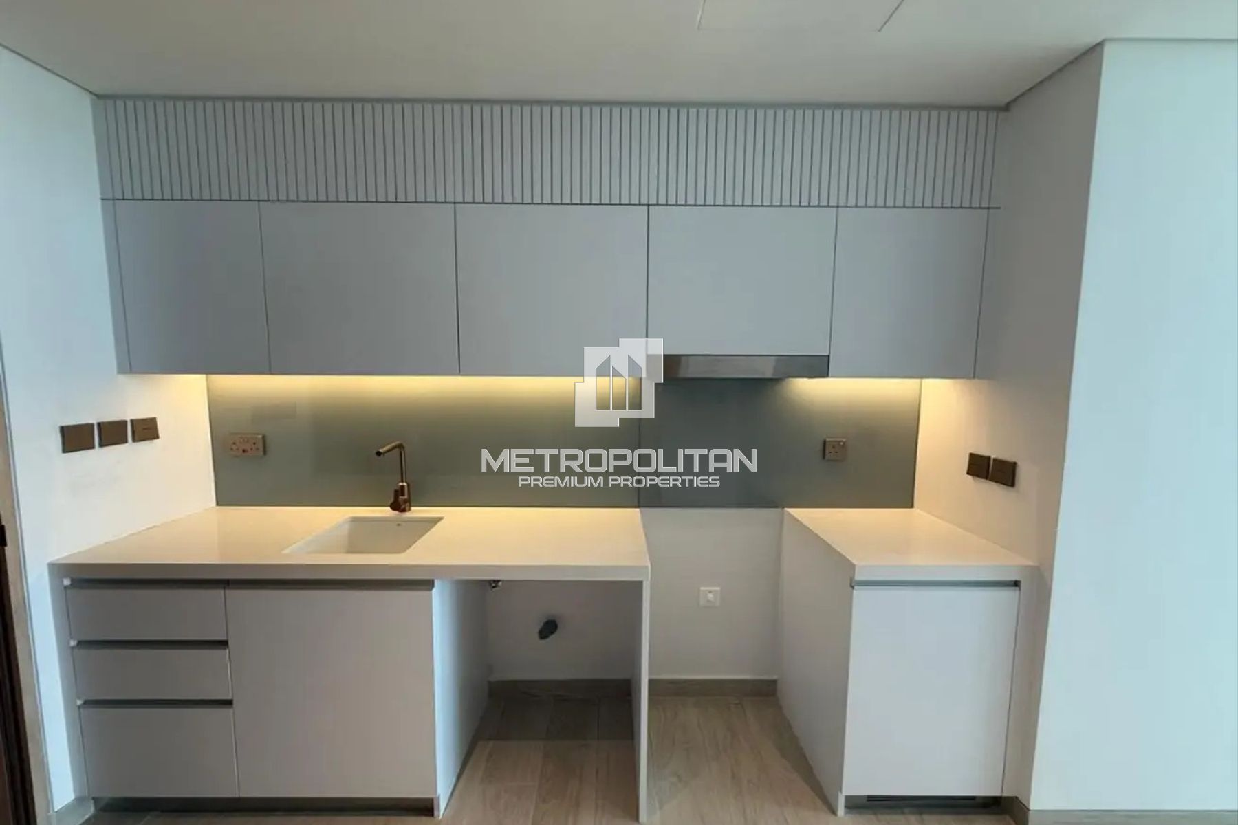 Premium & Modern Coastal Studio | Mina Al Arab