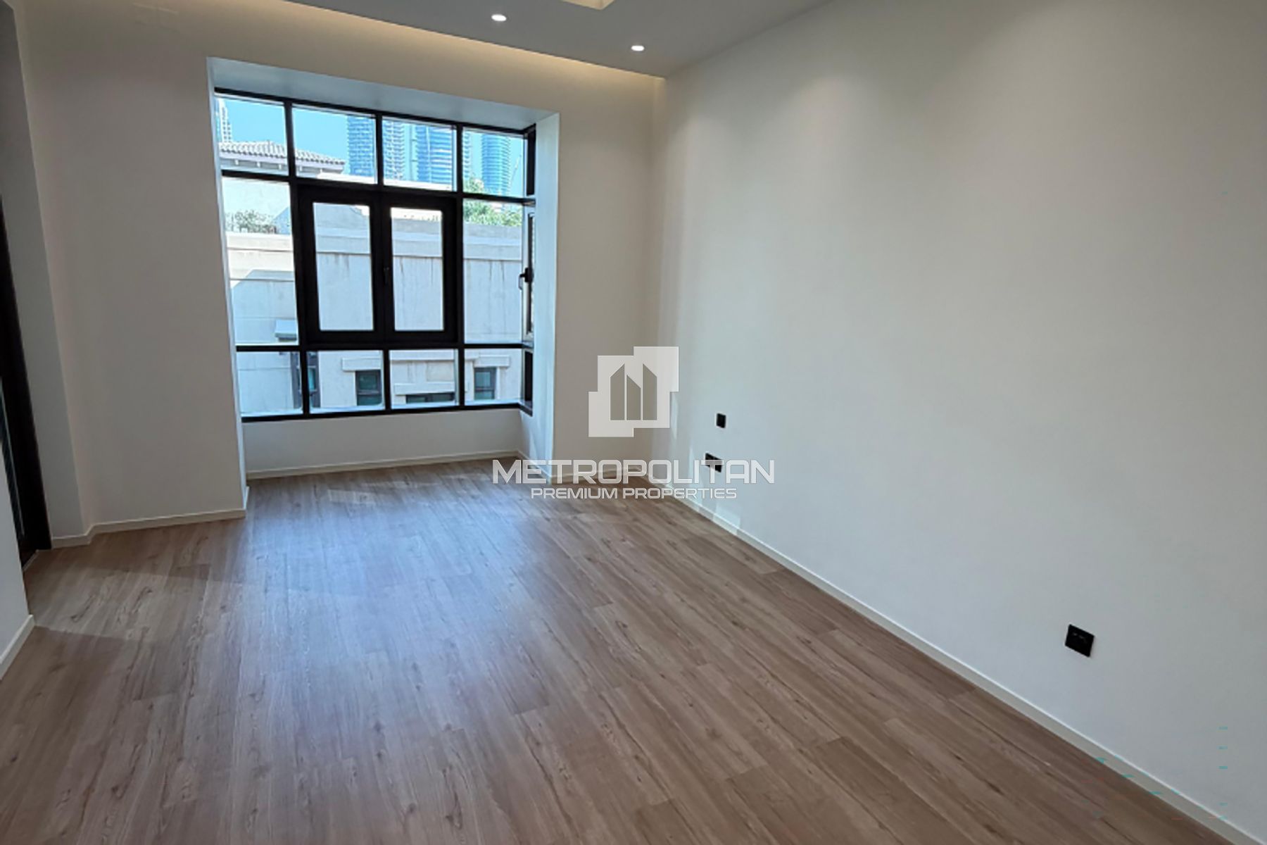 Fully Upgraded | Spacious | Burj Khalifa Views