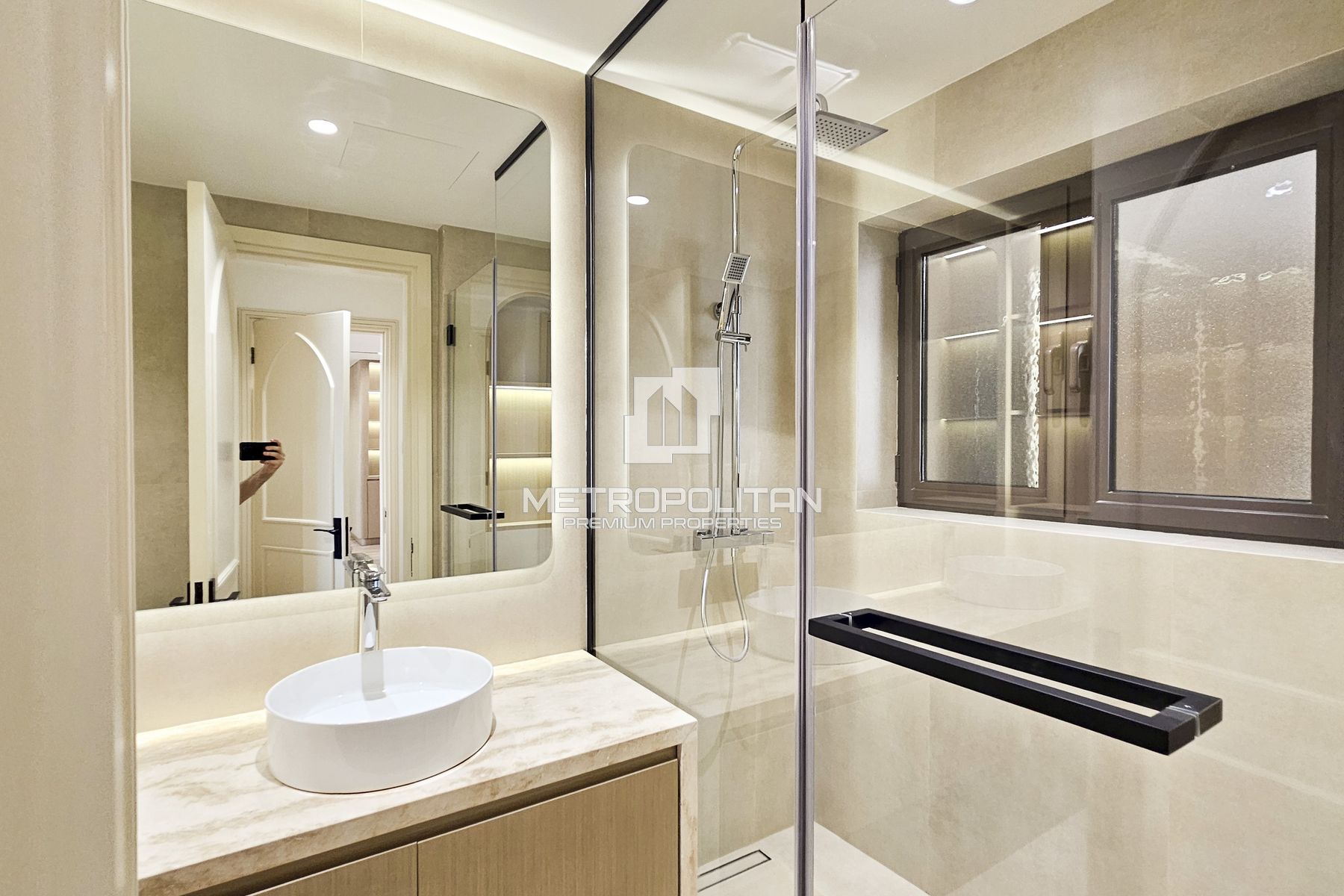 Fully Upgraded | Spacious | Burj Khalifa Views