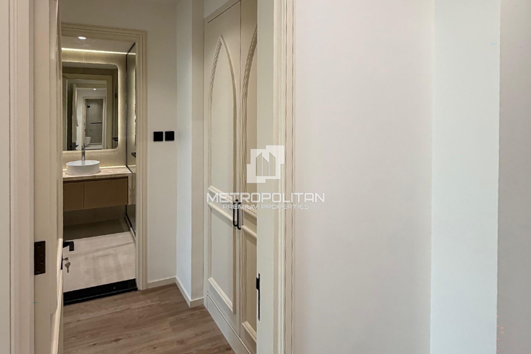 Fully Upgraded | Spacious | Burj Khalifa Views