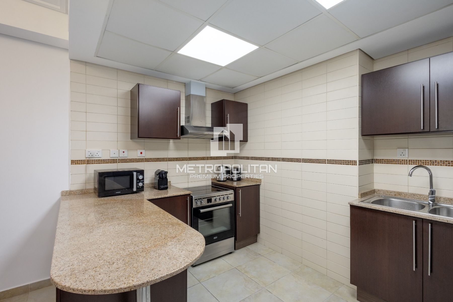 Fully Furnished 2BR | Full Lake View | High Floor