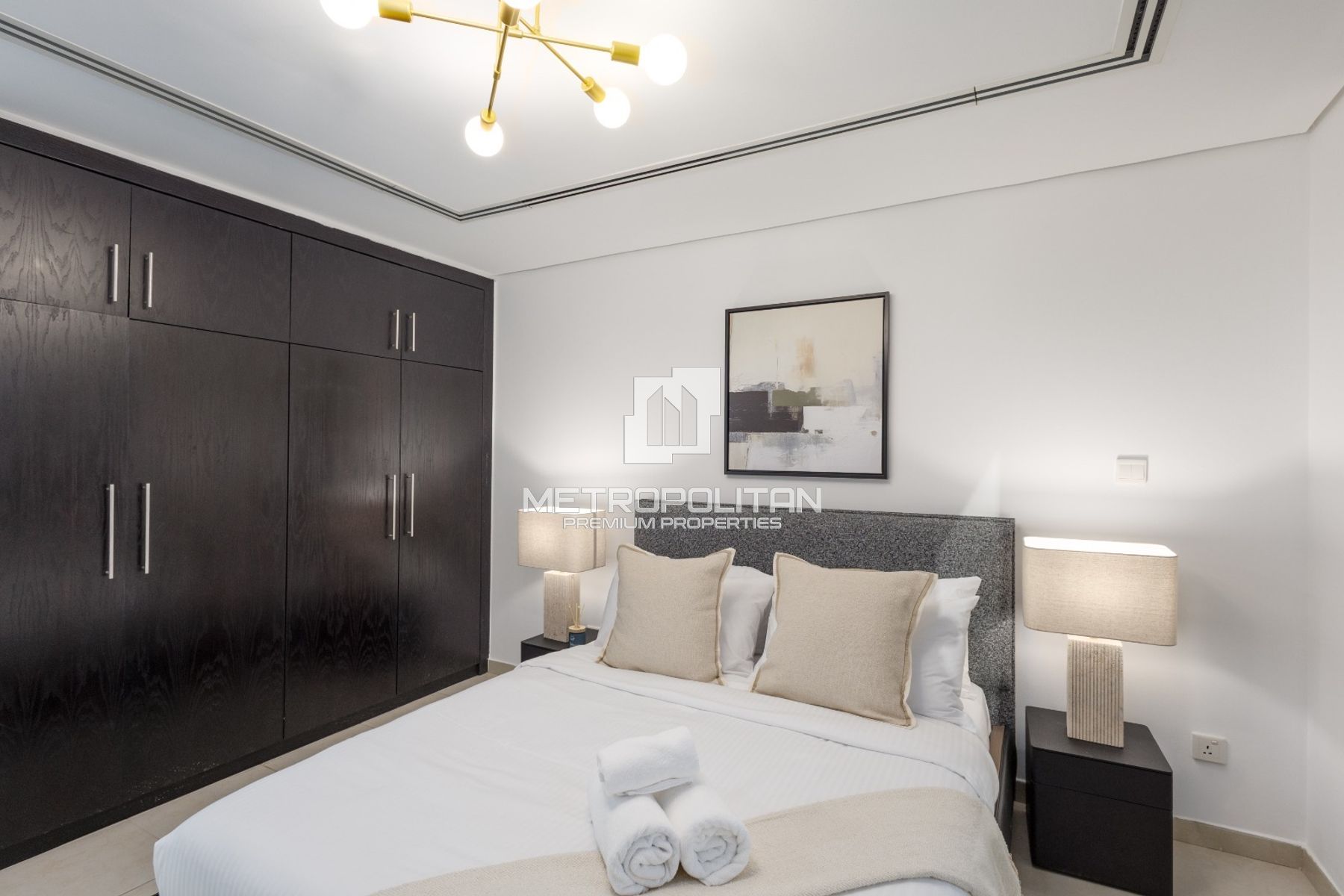 Fully Furnished 2BR | Full Lake View | High Floor