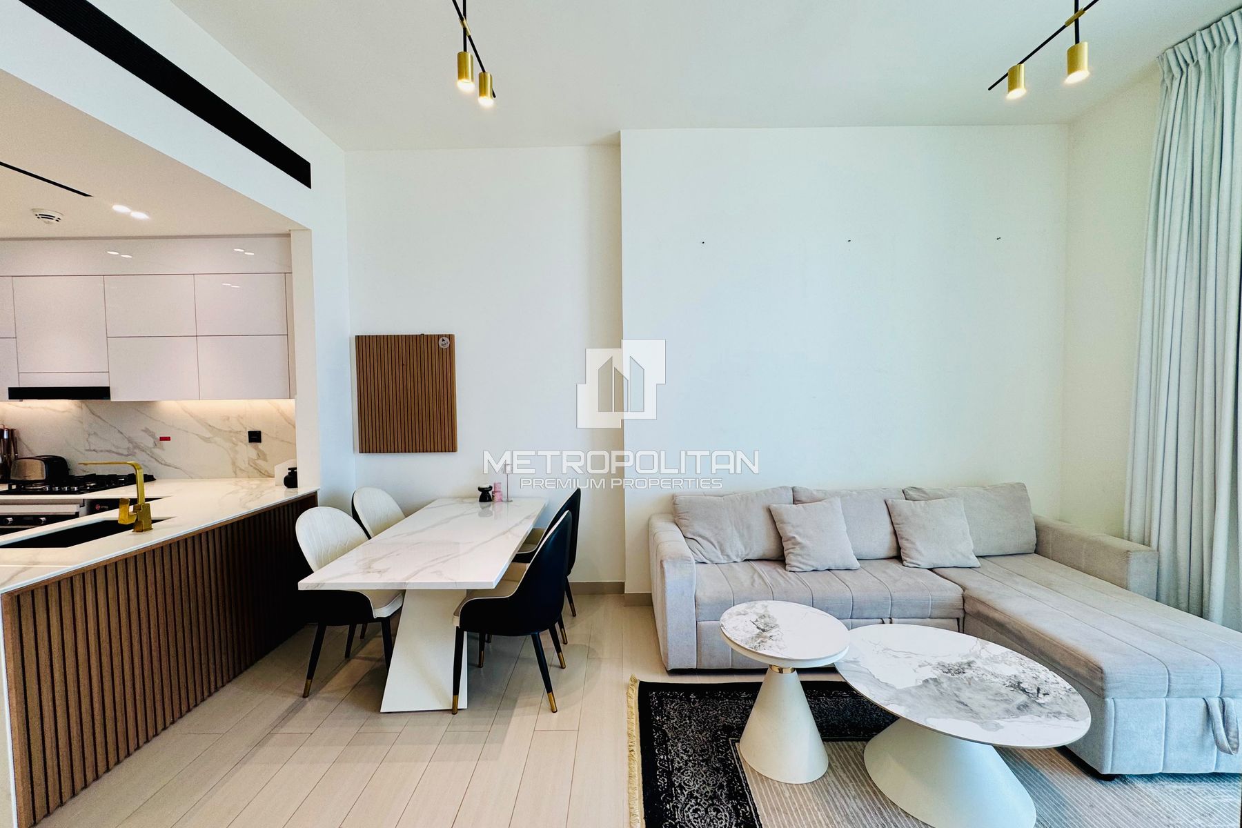 High Floor | Bright Home | Skyline View | Hot Deal