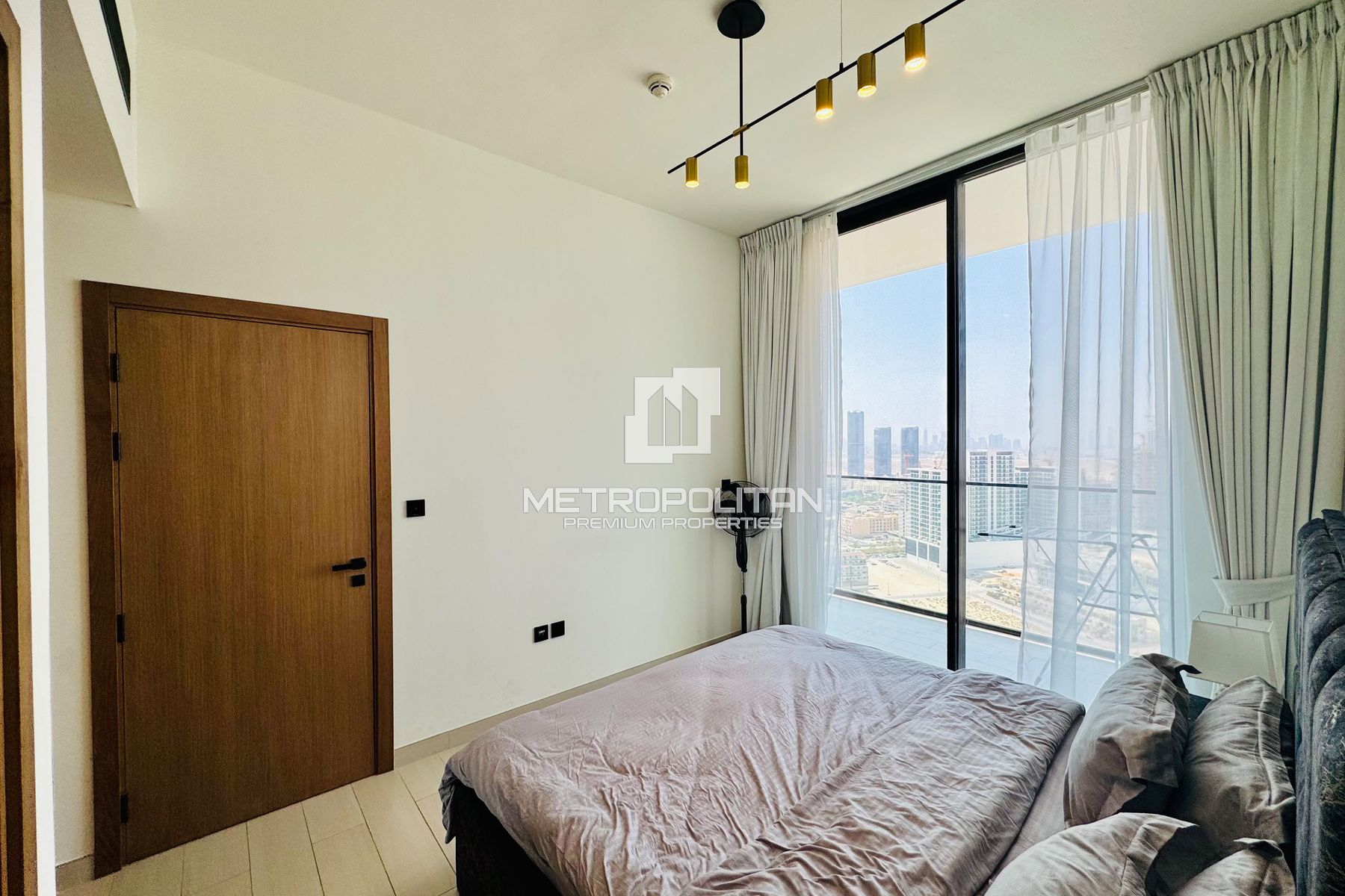 High Floor | Bright Home | Skyline View | Hot Deal