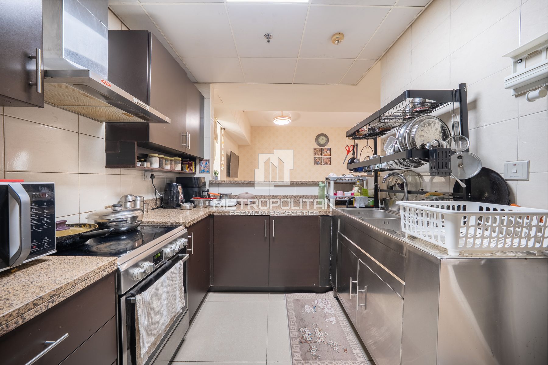 Spacious Living | Vacant on Transfer | High Floor