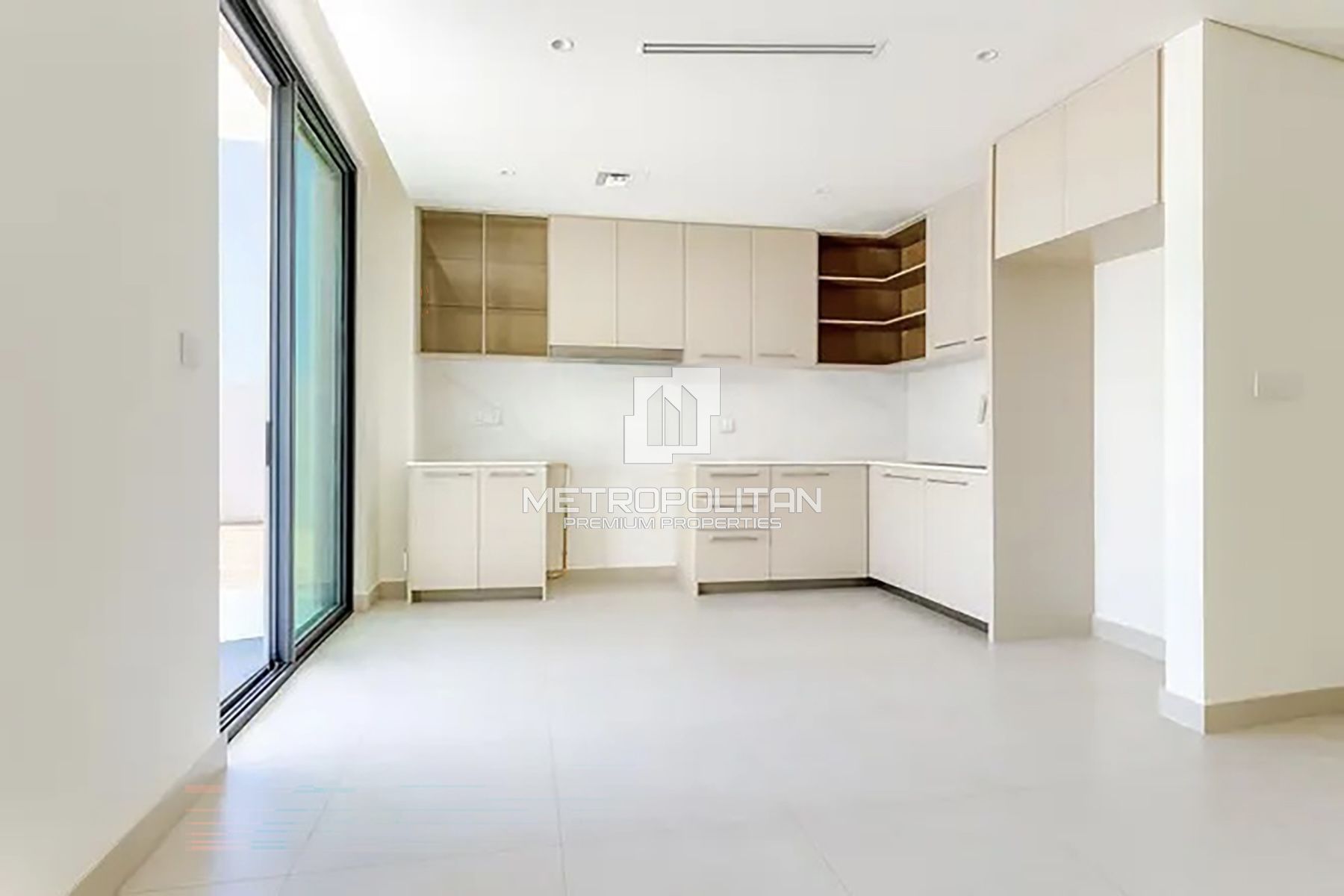 Water View | Single Row | Nearby Community Center