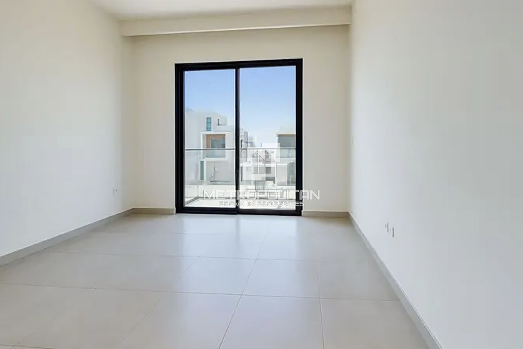 Water View | Single Row | Nearby Community Center