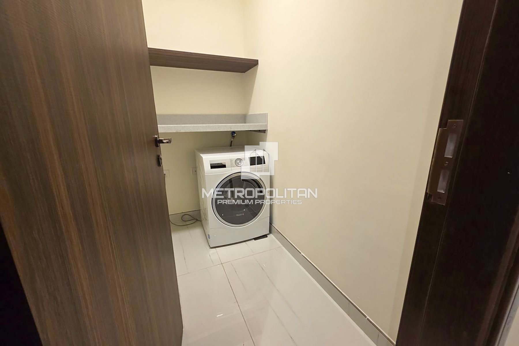 Huge Layout | Full Palm View | Vacant