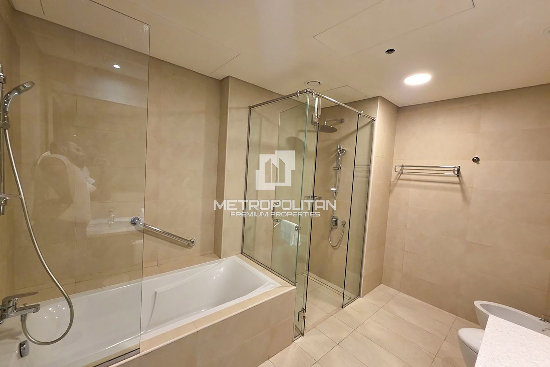 Breathtaking Sea Views | Huge Layout | Vacant