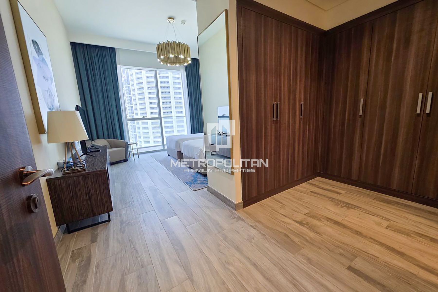 Breathtaking Sea Views | Huge Layout | Vacant