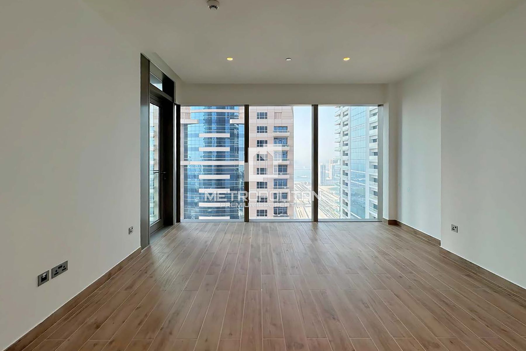 1BR Apartment for Sale in Jumeirah Living Marina Gate, Dubai Marina - MPS-51360