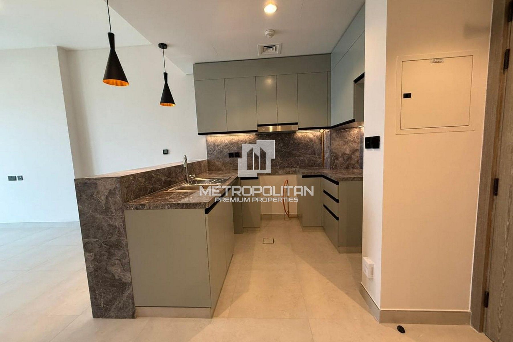 Full Golf View | Furnished | 1BR + Study