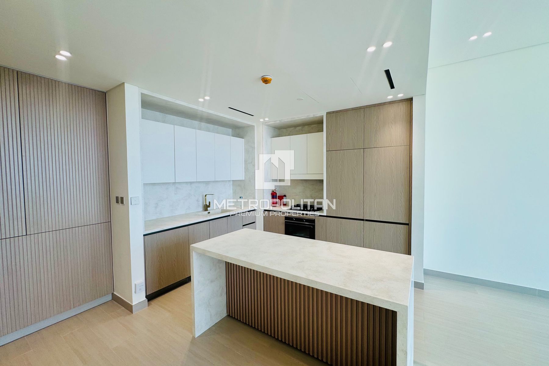 Купить квартиру в Binghatti Apex, Jumeirah Village Circle - MPS-51395