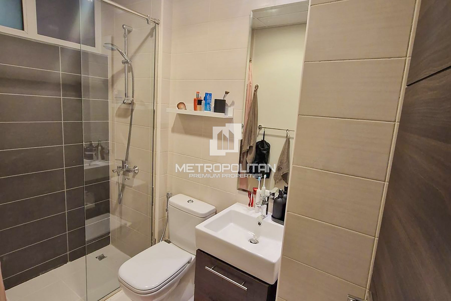 Upgraded | Vacant | Spacious | Well Maintained
