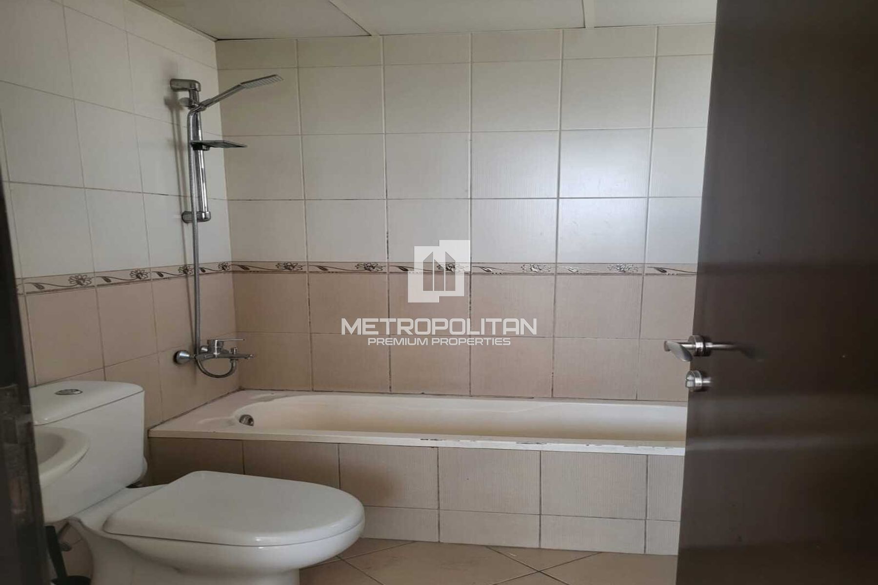Family Tower | Freehold for Arabs | High Floor