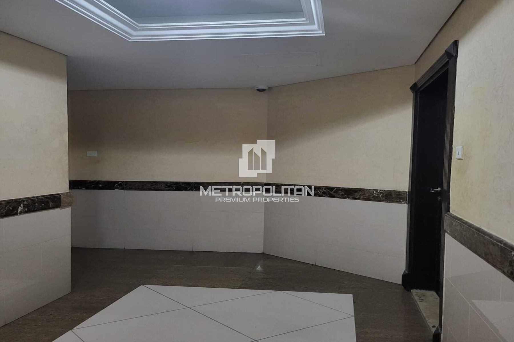Family Tower | Freehold for Arabs | High Floor