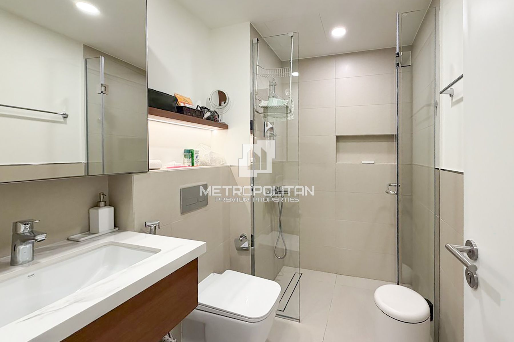 Bright  | Mid Floor | Unfurnished | VACANT