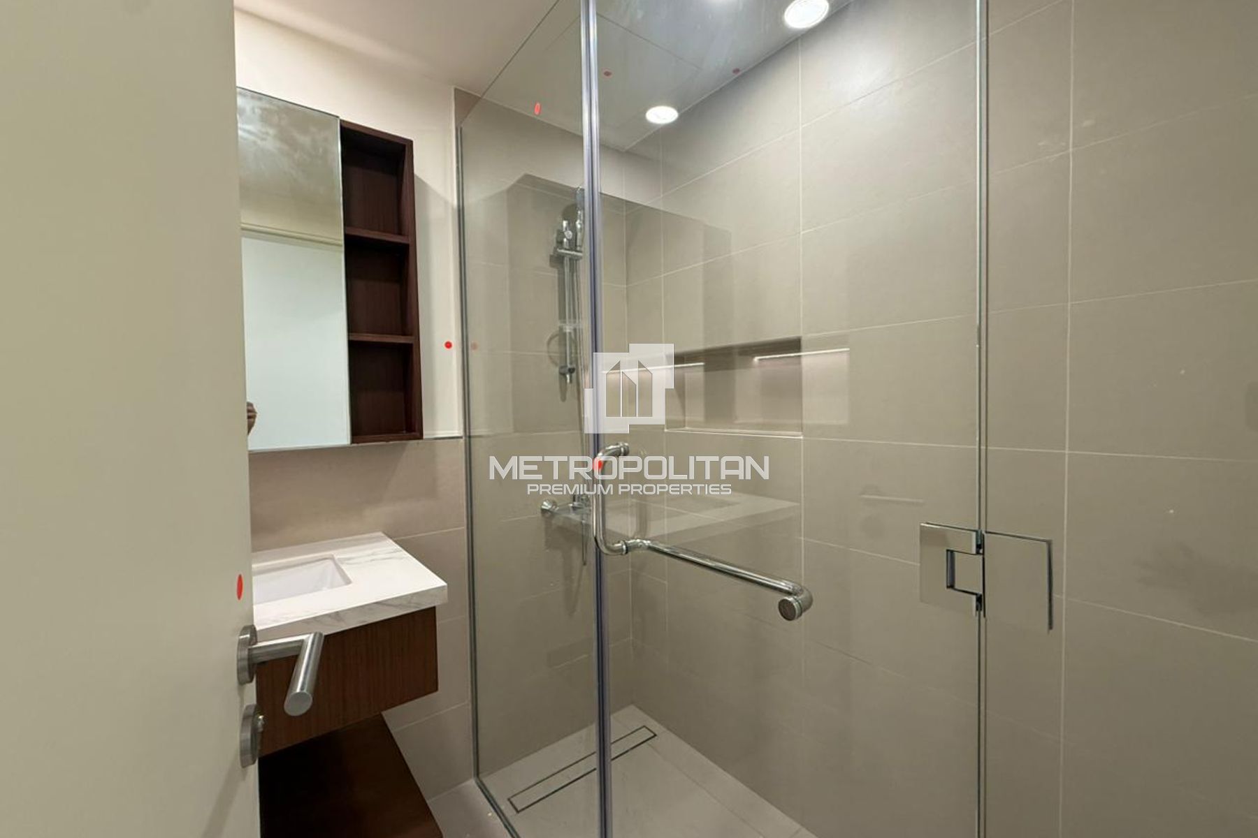 Bright  | Mid Floor | Unfurnished | VACANT