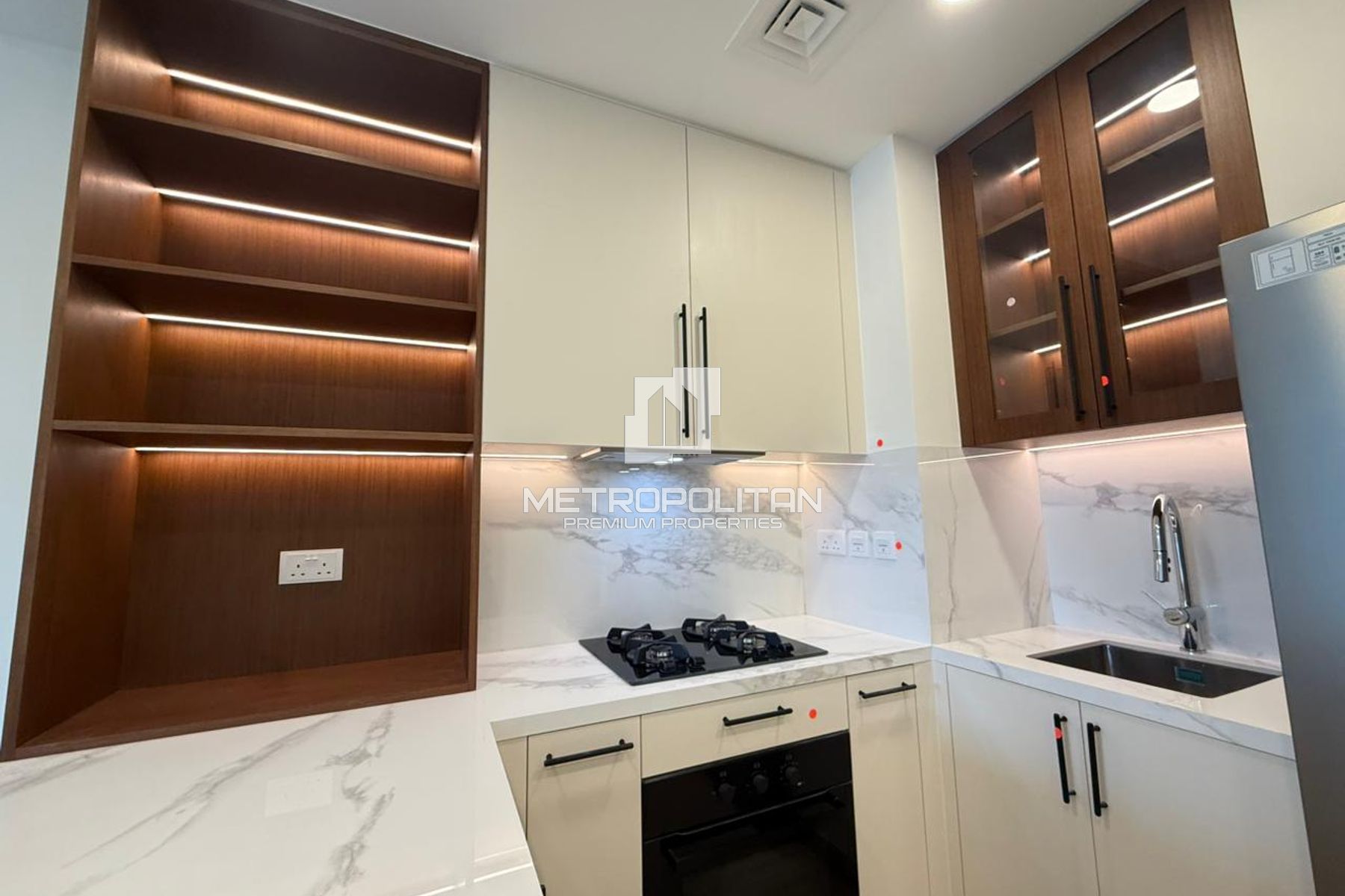 Bright  | Mid Floor | Unfurnished | VACANT