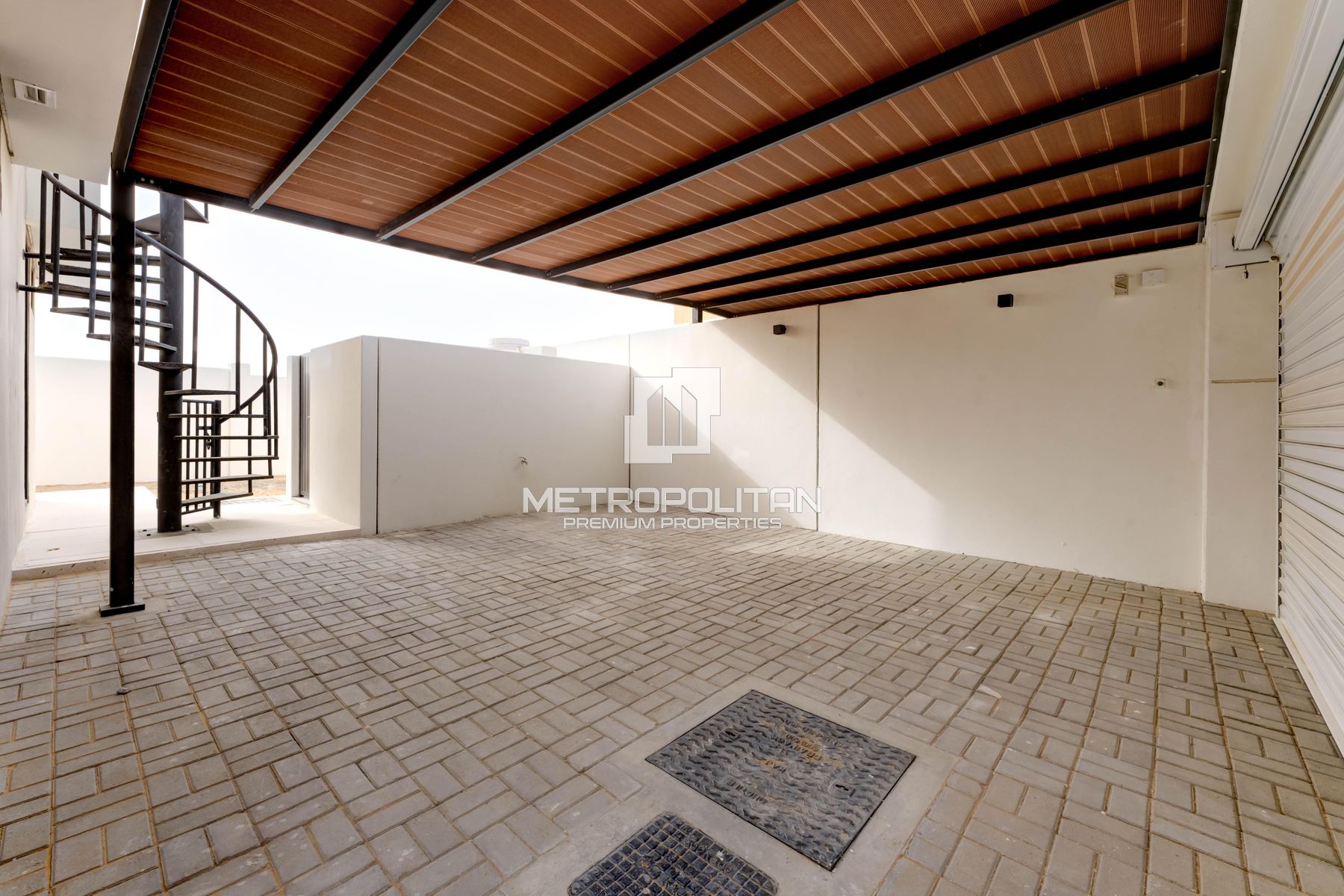 Luxury 3BR Villa + Maid | Ready to Move | Hot Deal