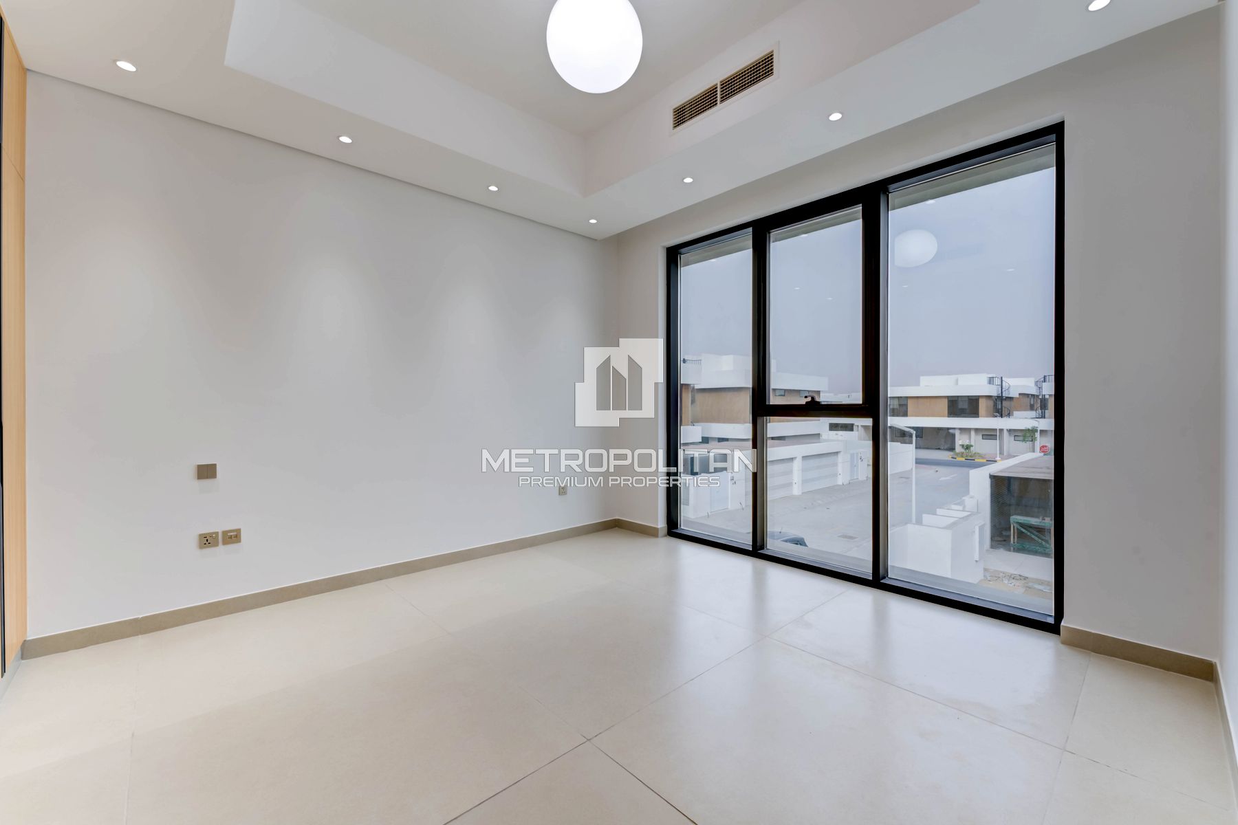 Luxury 3BR Villa + Maid | Ready to Move | Hot Deal