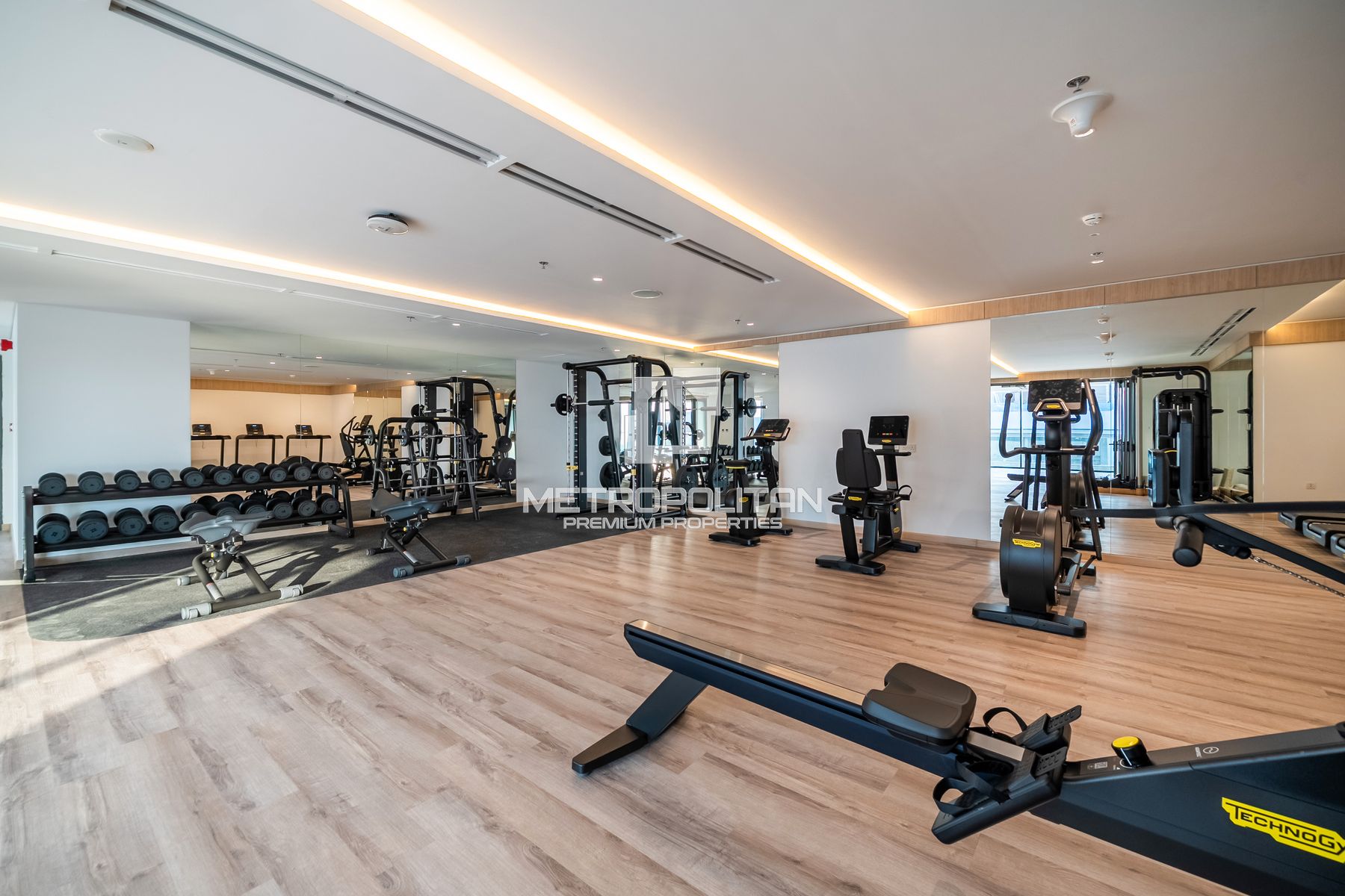 Move-in Ready |Rooftop Pool |5 min to City Walk |DIFC