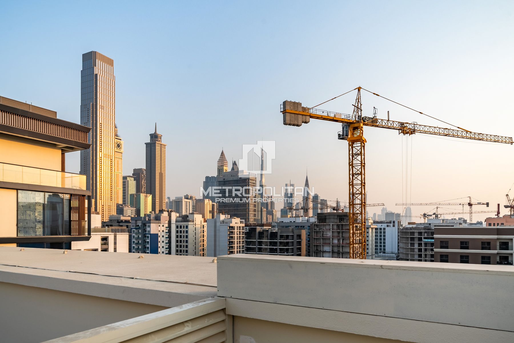 Move-in Ready |Rooftop Pool |5 min to City Walk |DIFC